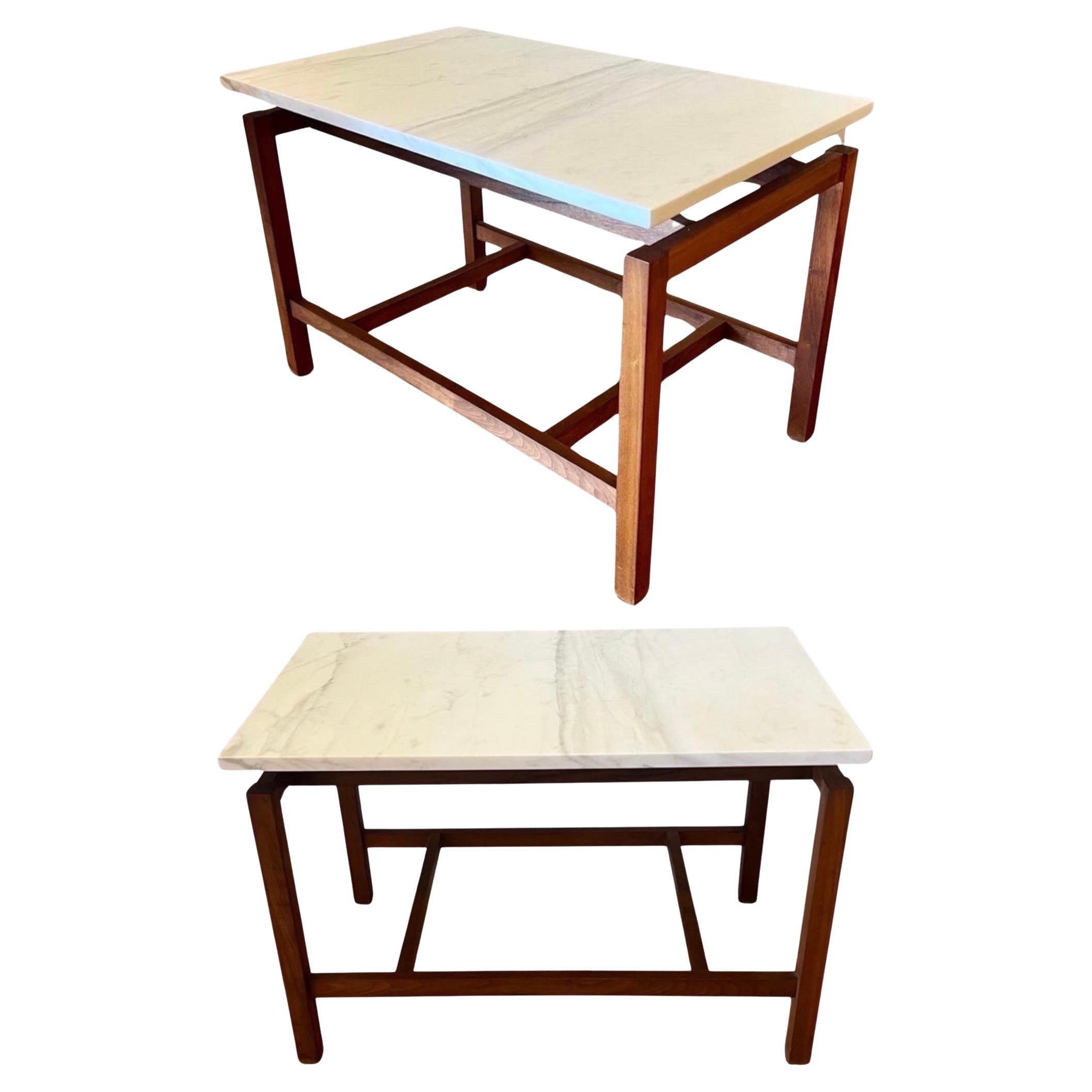 Paar Tische aus Nussbaum und Marmor Mid Century von Jens Risom