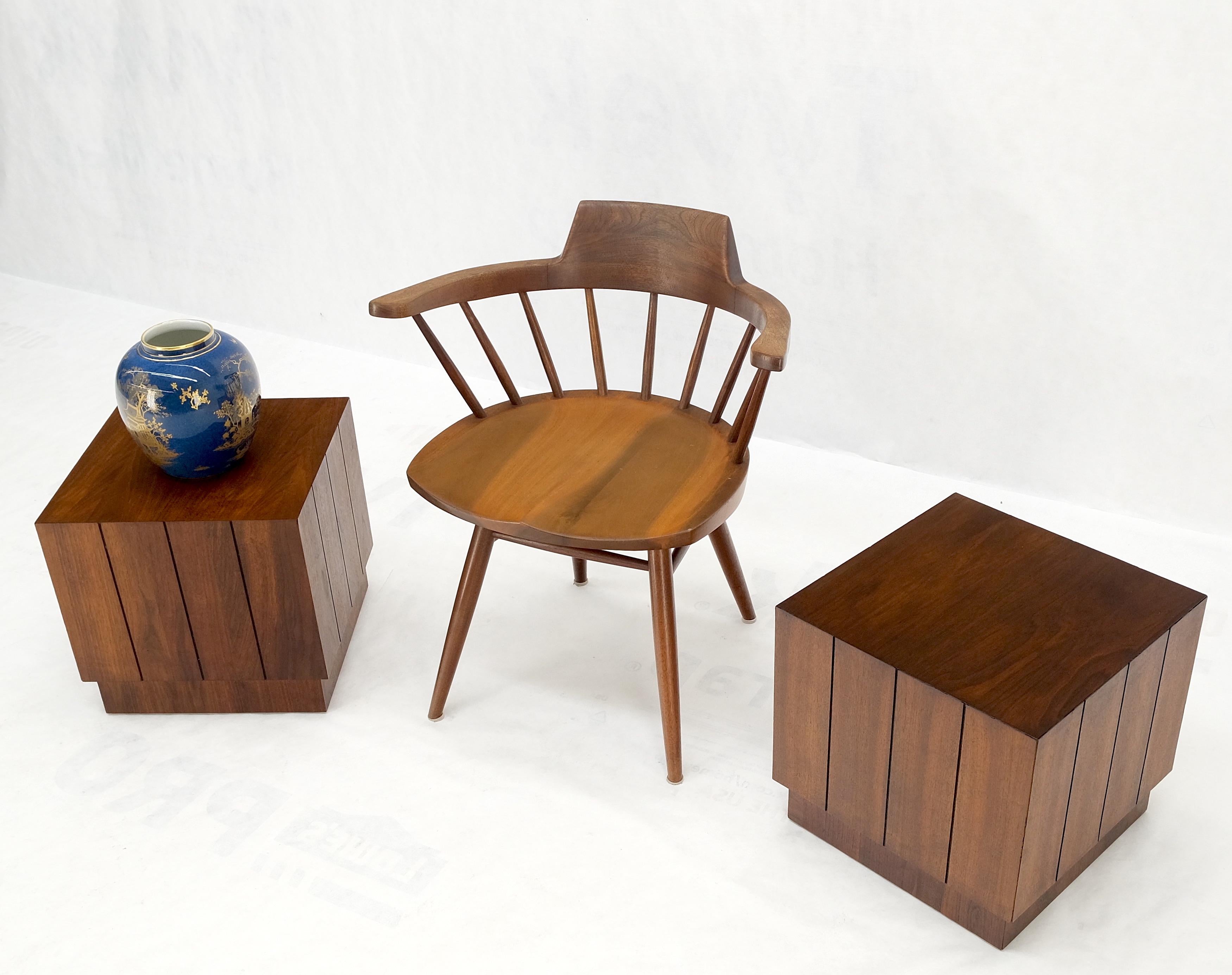 Pair of Walnut Mid-Century Modern Cube Shape Side End Tables Stands Mint! For Sale 5