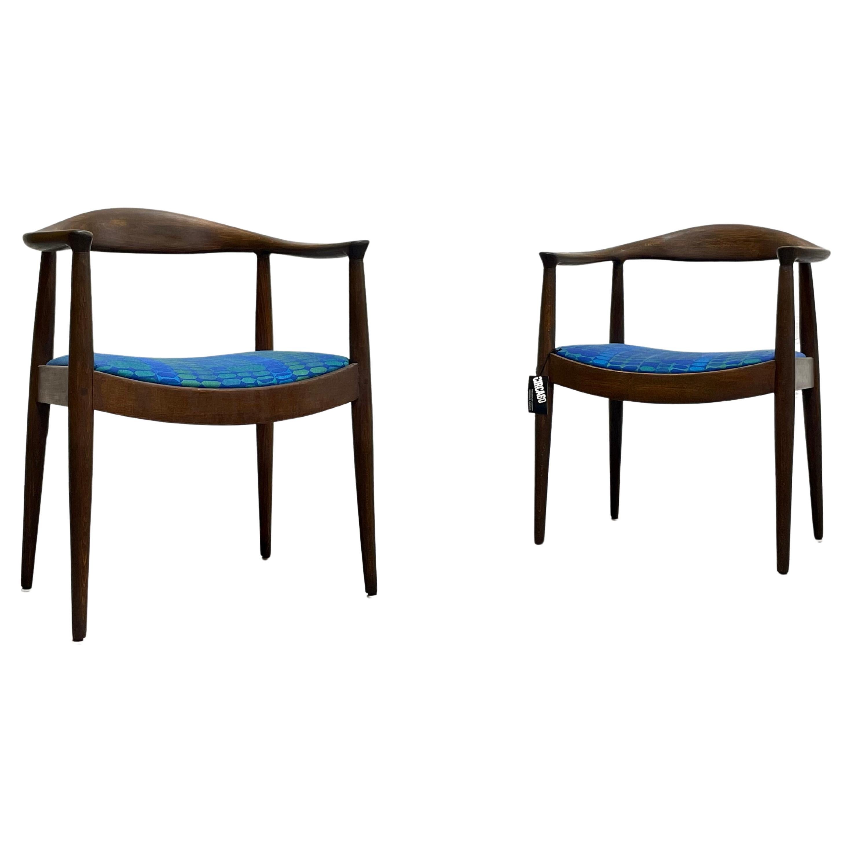 Paire de fauteuils vintage modernes du milieu du siècle dernier dans le style de Hans Wegner