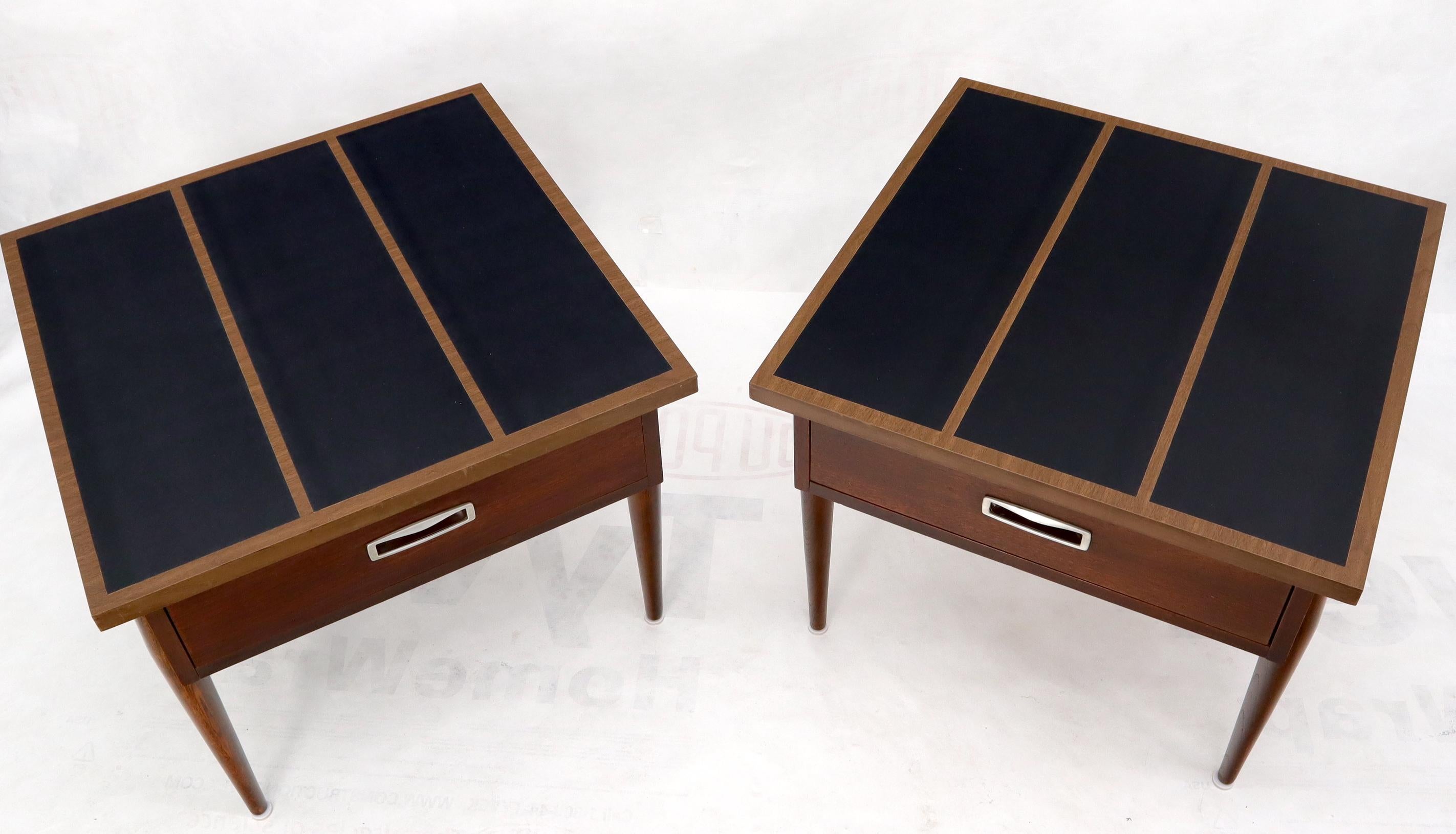 American Pair of Walnut One-Drawer Side End Tables with Laminated Tops Tapered Legs For Sale