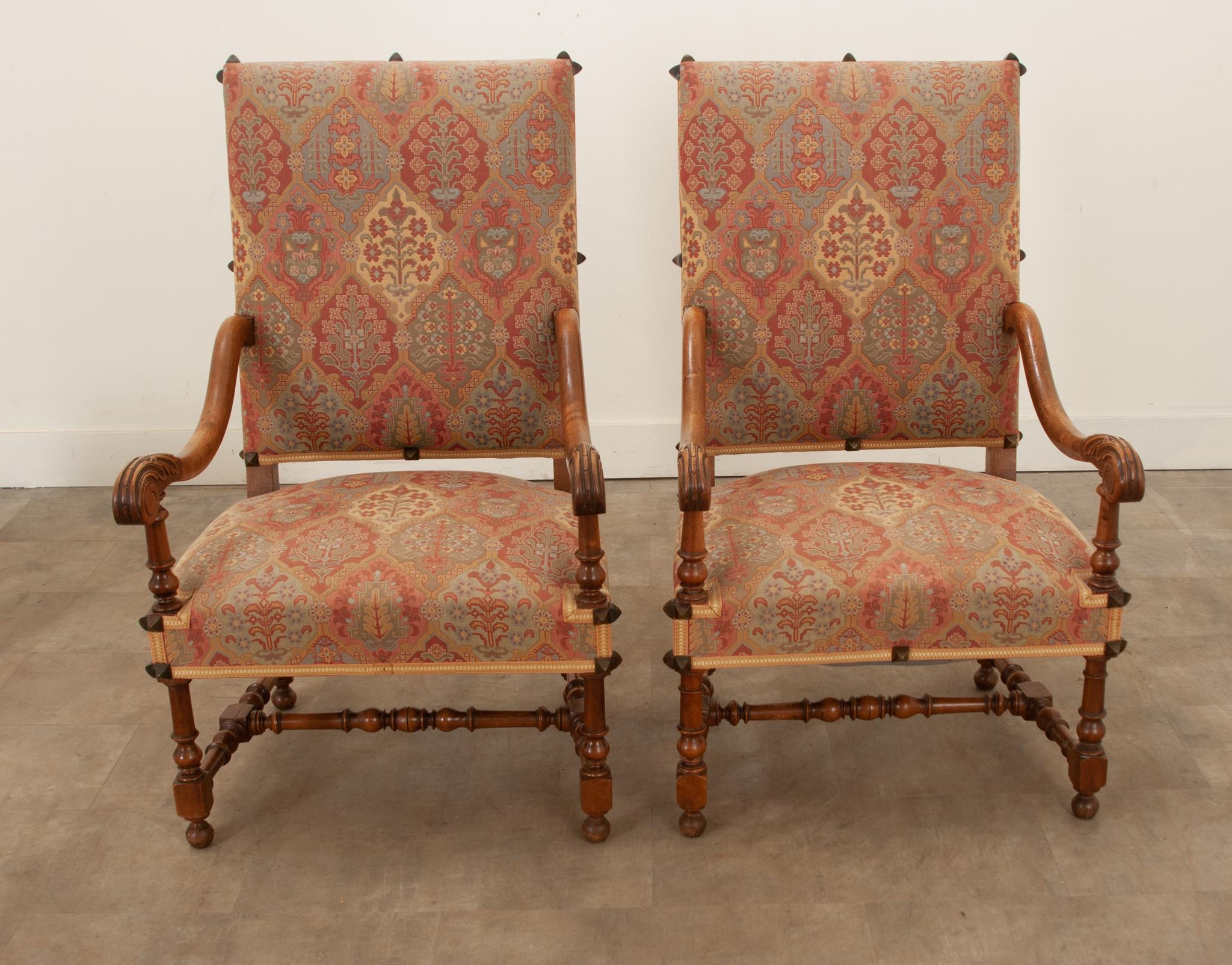 Pair of Walnut Os De Mouton Armchairs In Good Condition For Sale In Baton Rouge, LA