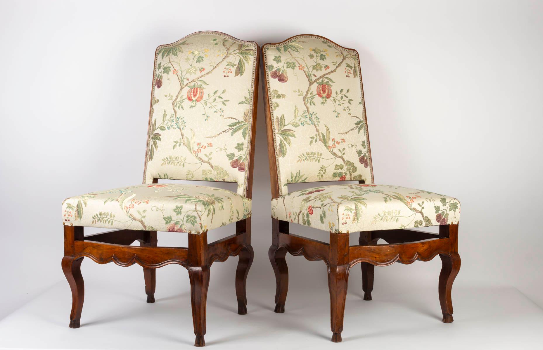 Louis XV Pair of Walnut Provençal Chairs, 18th Century Period