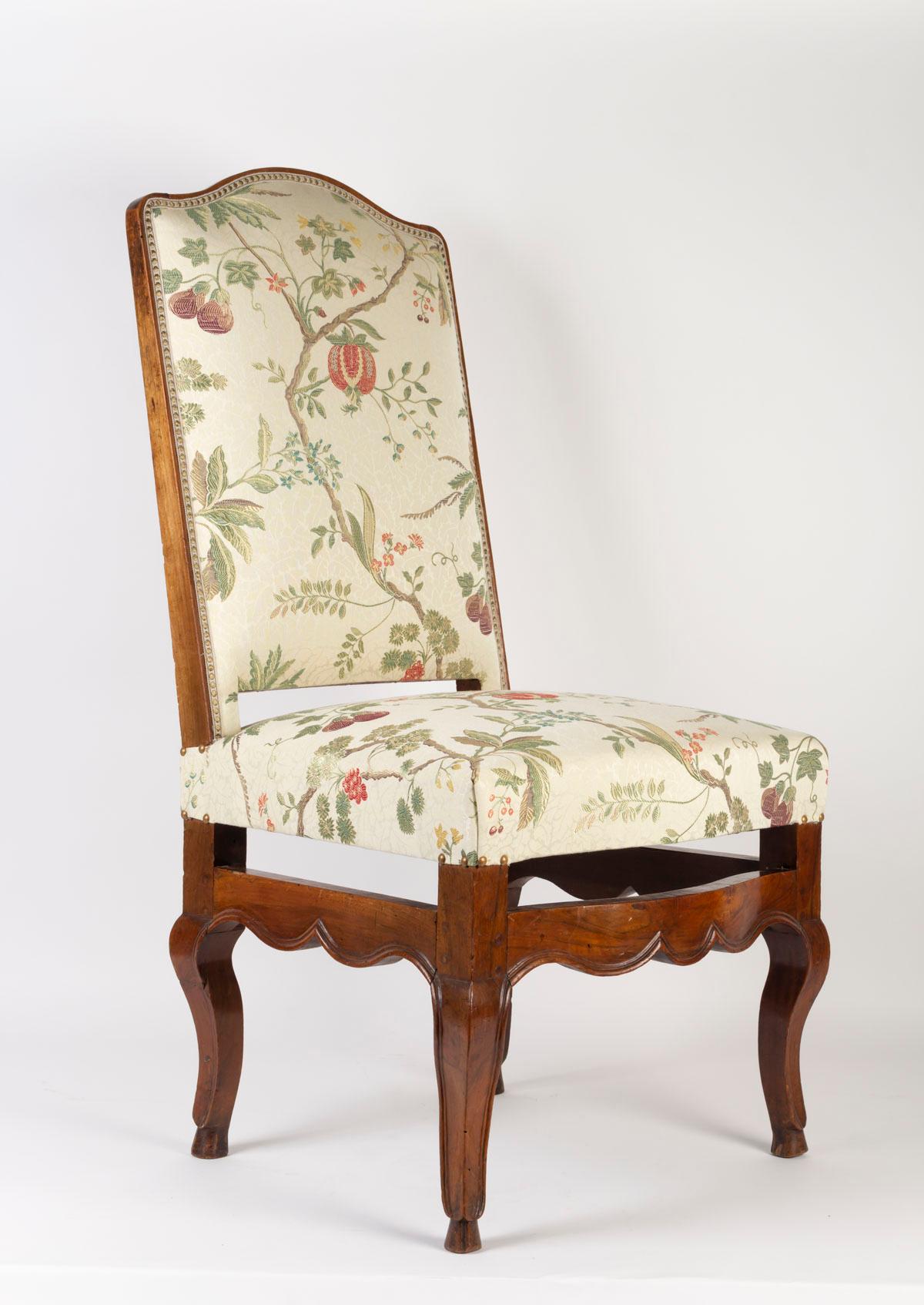 Pair of Walnut Provençal Chairs, 18th Century Period In Good Condition In Saint-Ouen, FR