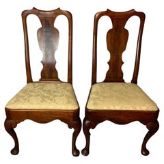 Paar Queen Anne Beistellstühle aus Nussbaum