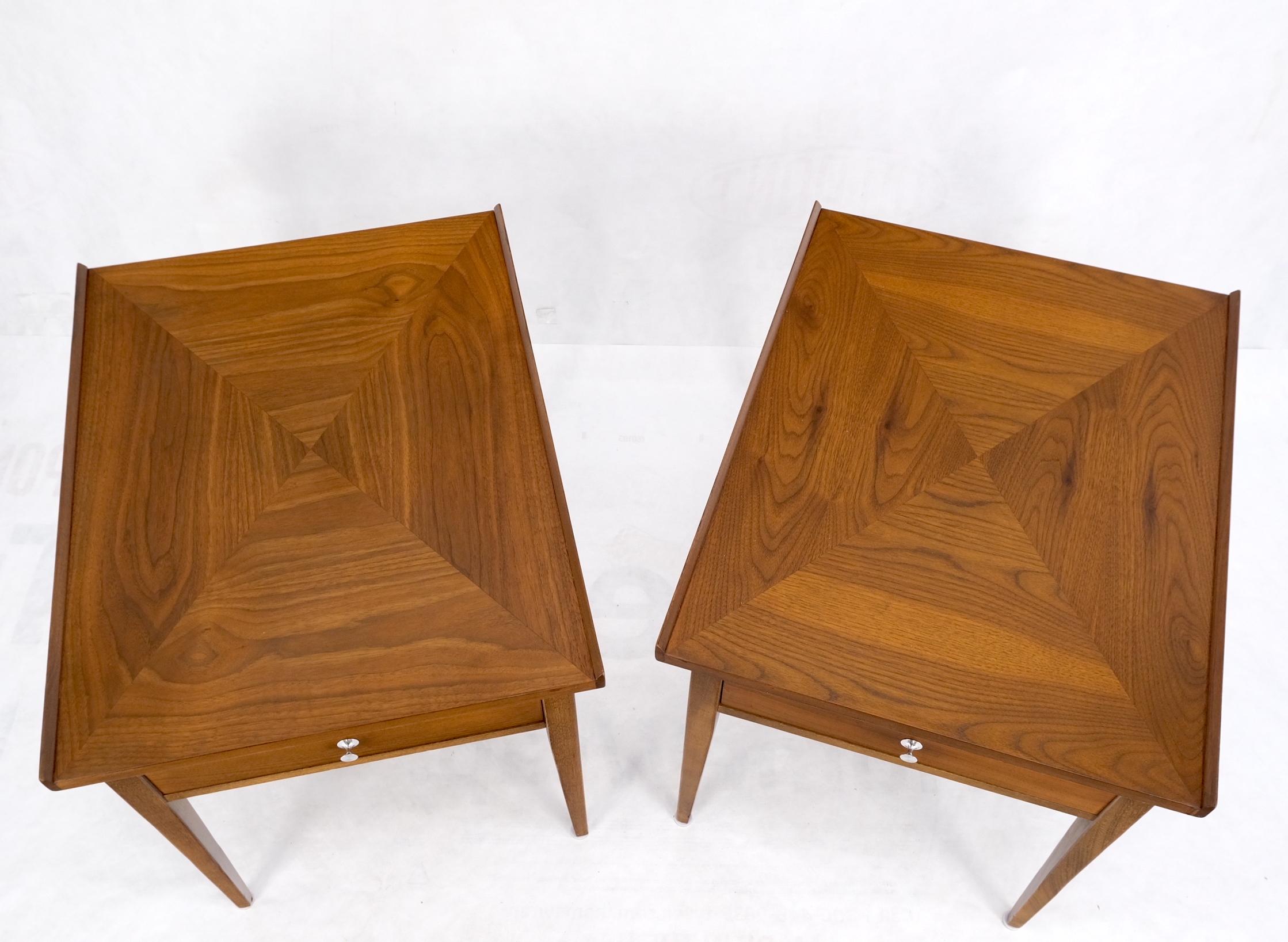 Pair of Walnut Rolled Edges Square One Drawer Tapered Legs End Side Tables Stand For Sale 1