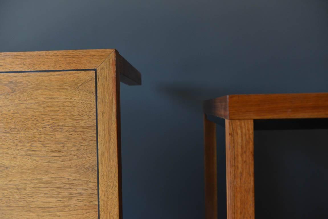 Mid-Century Modern Pair of Walnut Side Tables by Directional, circa 1970
