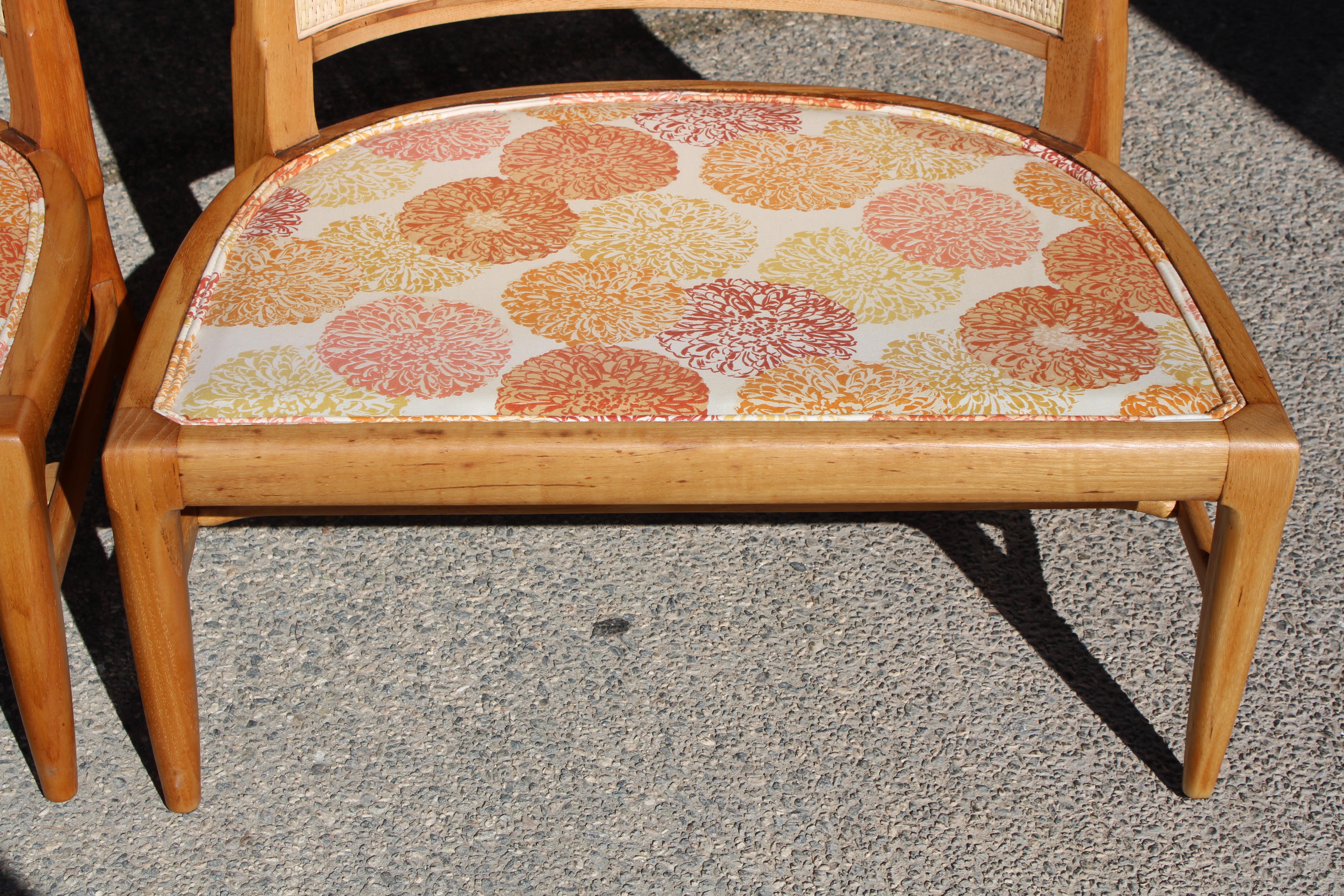 Paire de chaises à pantoufles en noyer par John Lubberts Lambert Mulder pour Tomlinson en vente 1