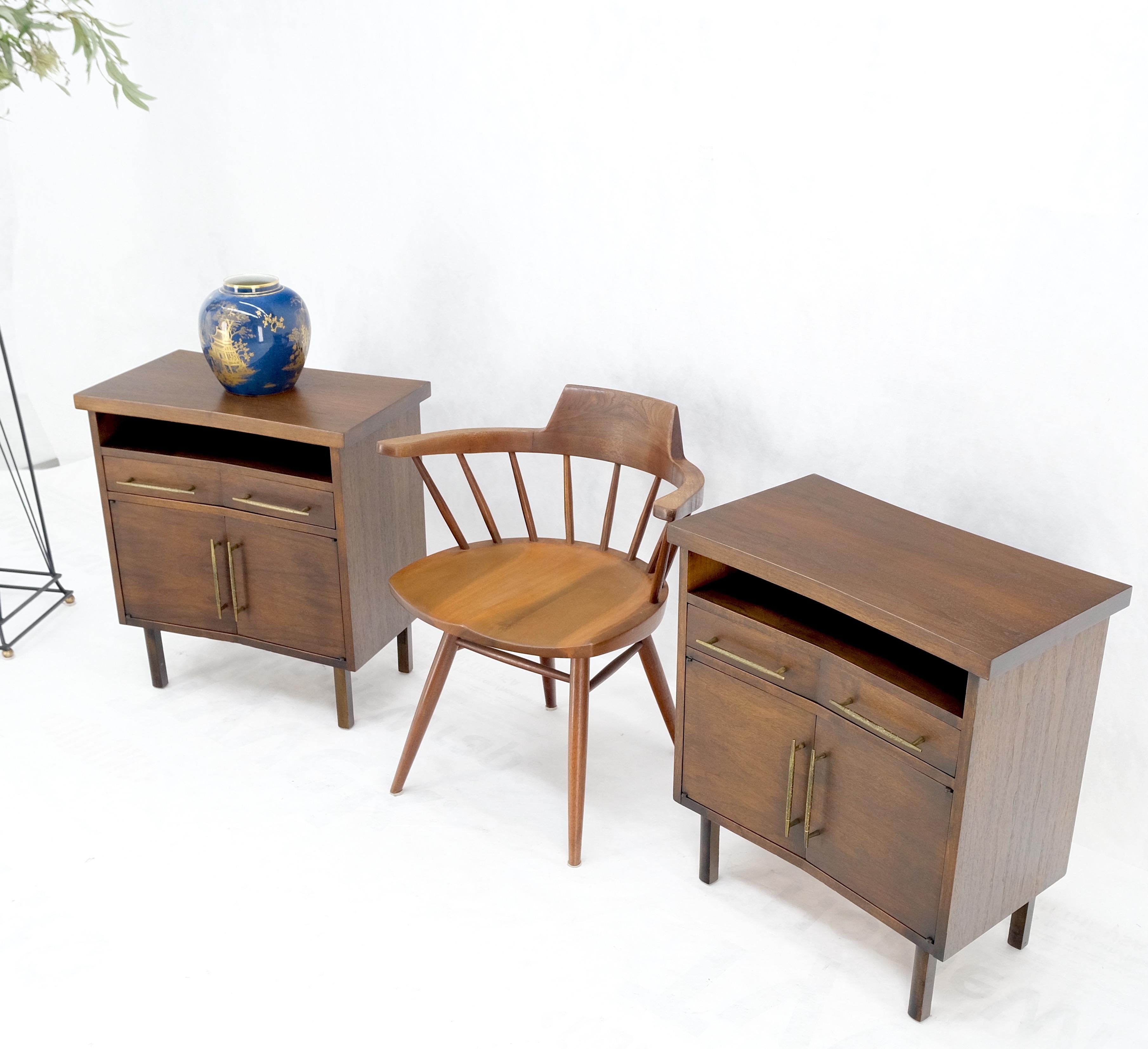 Pair of Walnut Solid Brass Pulls Mid-Century Modern Nightstands Cabinets MINT! For Sale 6
