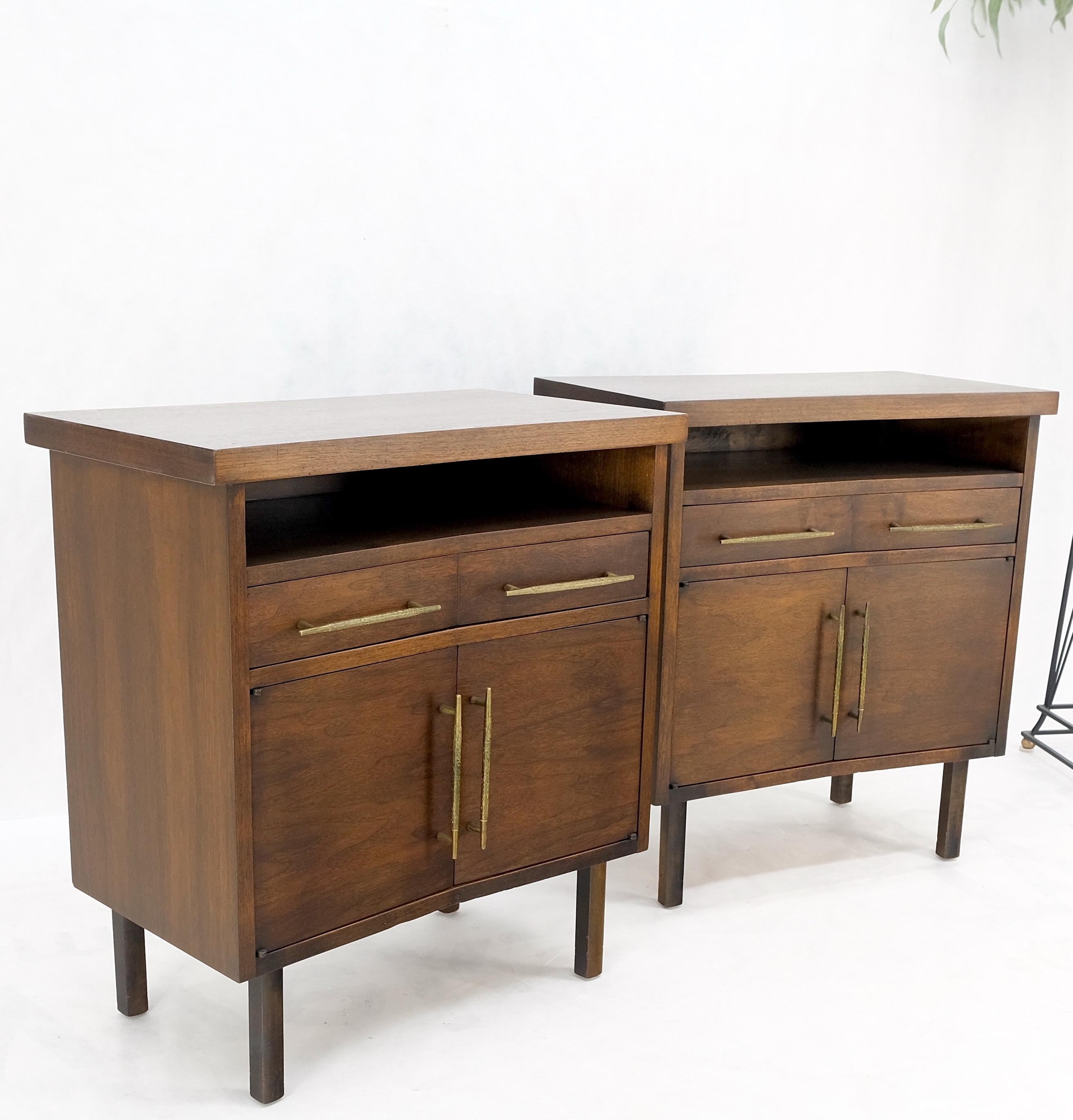 Pair of Walnut Solid Brass Pulls Mid-Century Modern Nightstands Cabinets MINT! For Sale 3