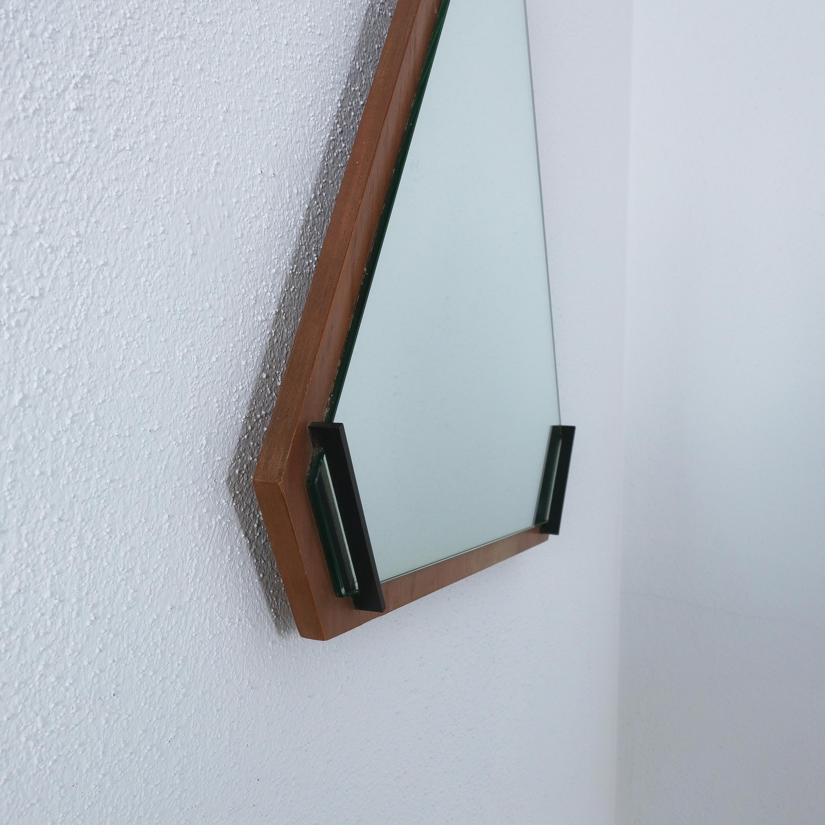Mid-Century Modern Pair of Walnut Wood Mirrors, Midcentury, Italy For Sale