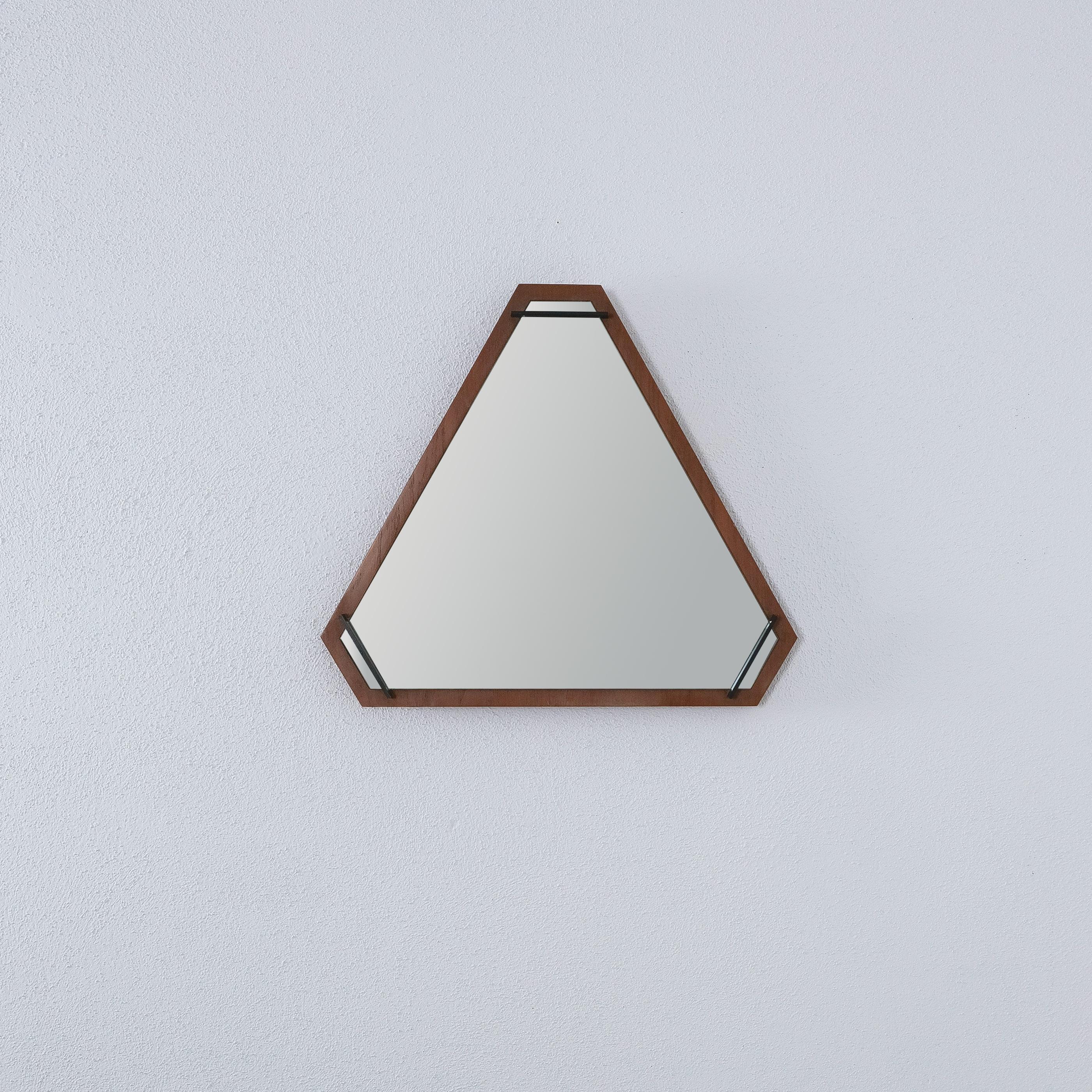 Pair of Walnut Wood Mirrors, Midcentury, Italy For Sale 2