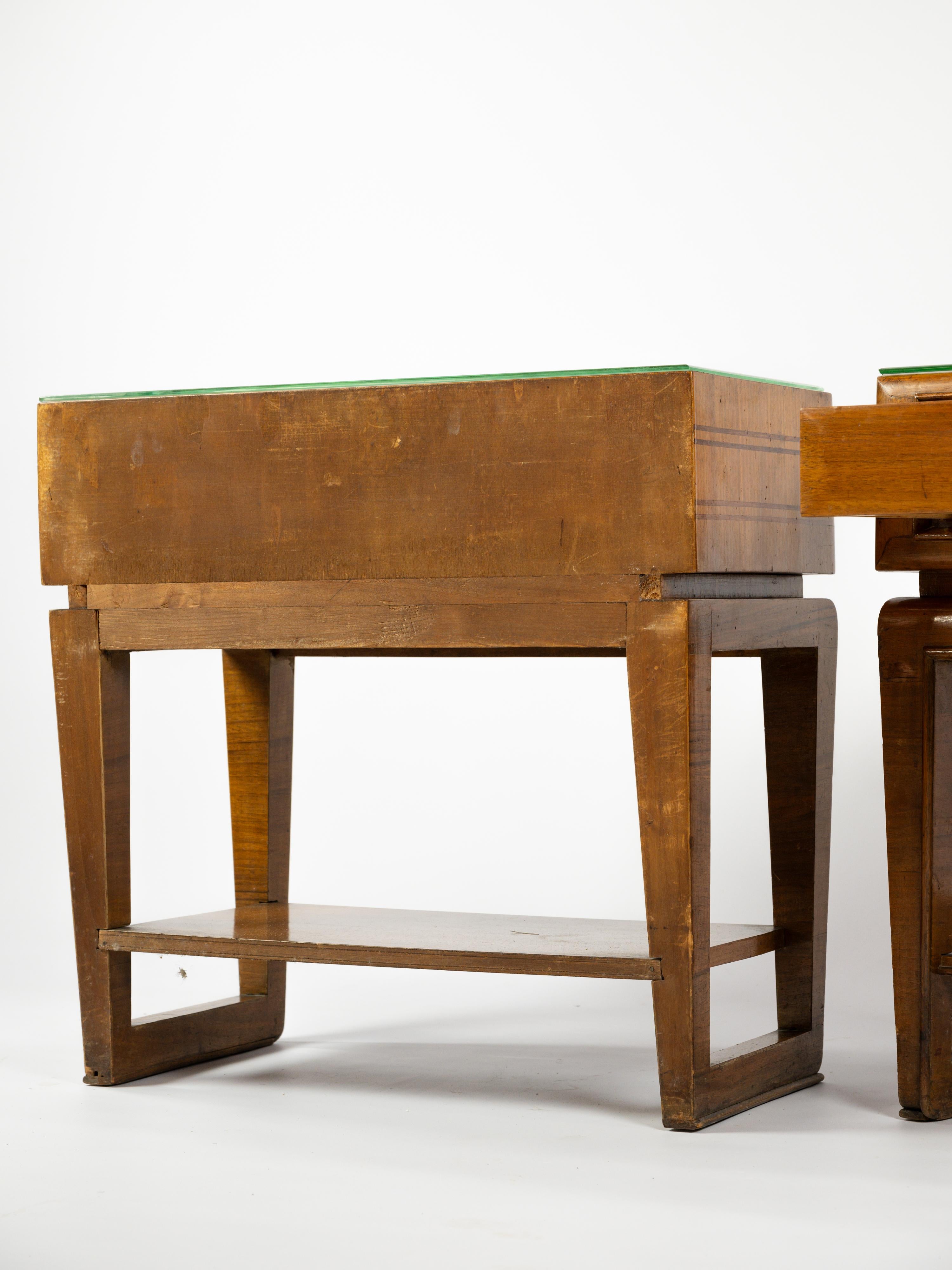 Pair of walnut wood night stands attributed to Paolo Buffa For Sale 12