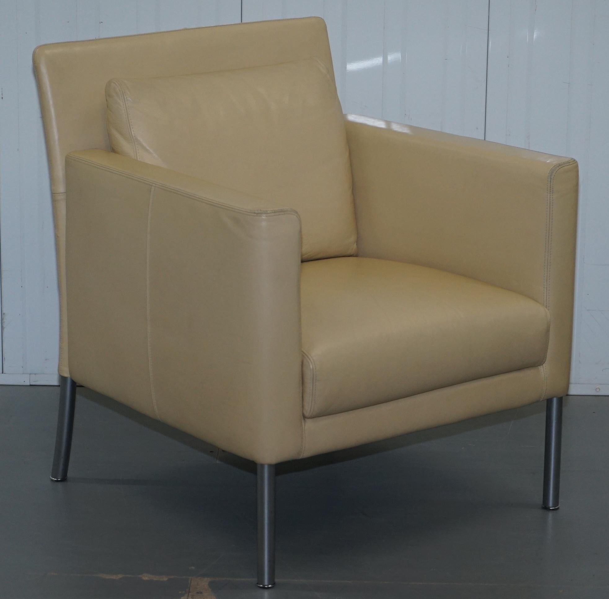 We are delighted to offer for sale this lovely pair of original Walter Knoll Jason 391 cream leather armchairs RRP £6000

The clarity of this range is nothing short of architectural. Armrests on slender supports; the back gently curving, gently