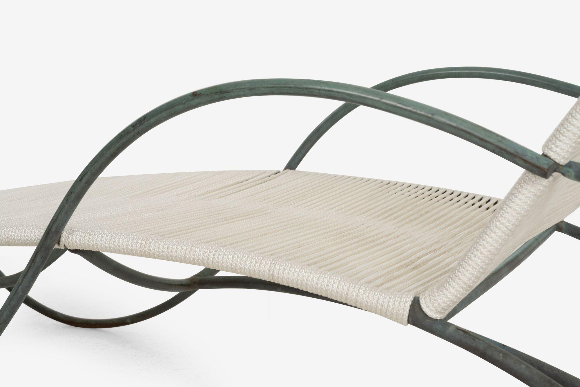 Bronzo Pair of Walter Lamb Bronze Chaise Lounges for Brown Jordan, Model C-4700, 1960 in vendita