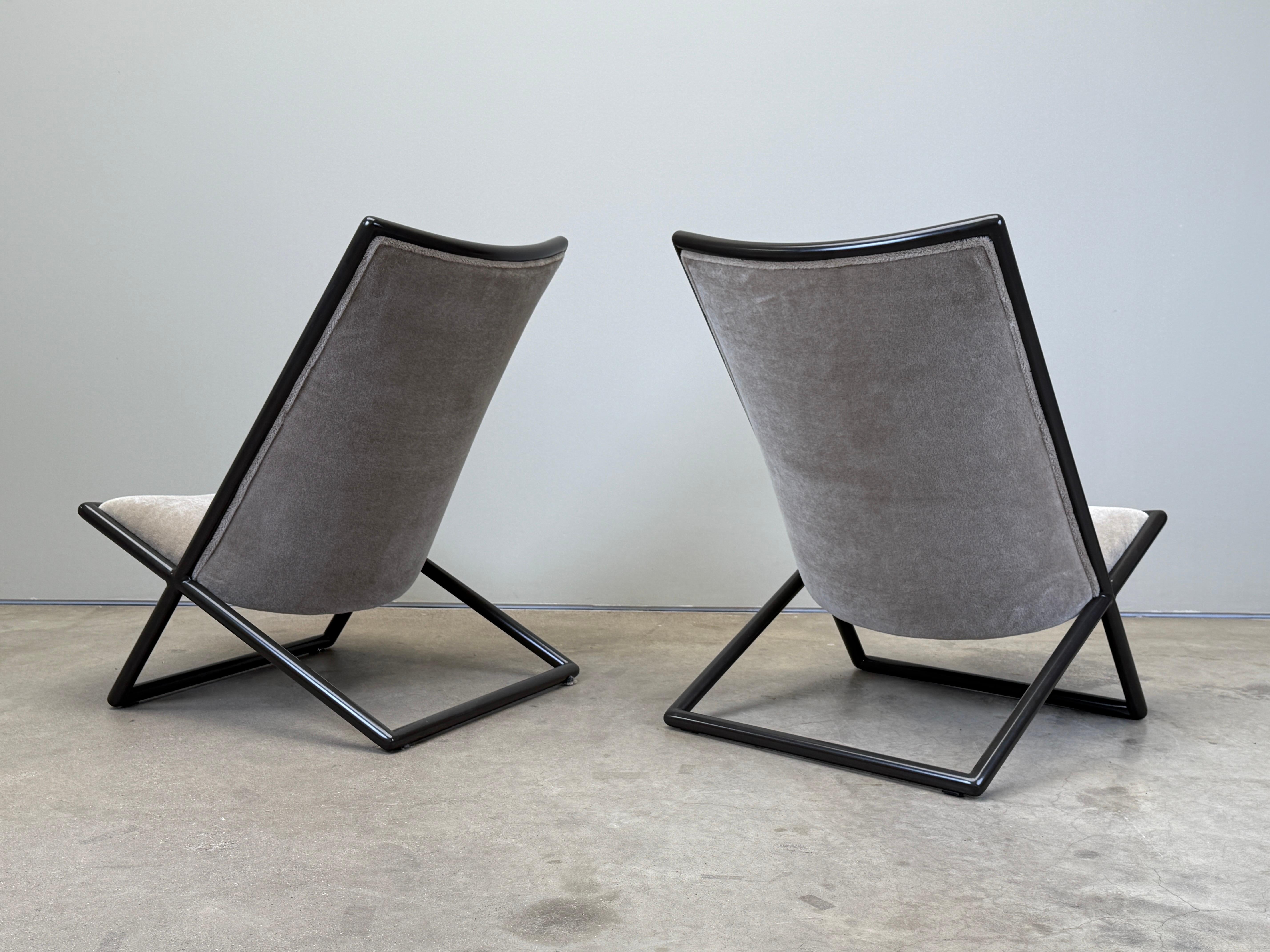 Paire de chaises ciseaux Ward Bennett en mohair en vente 8