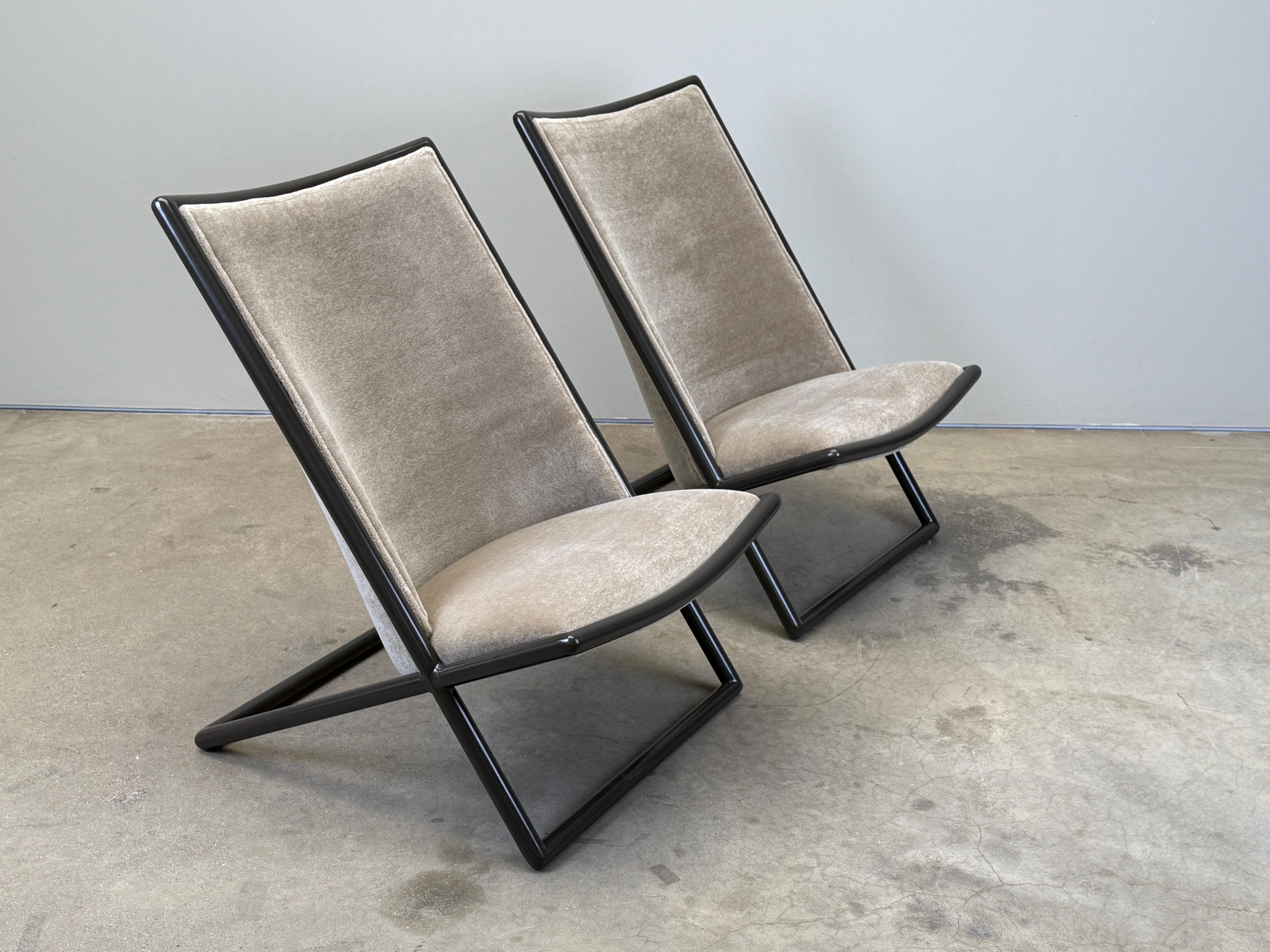 Paire de chaises ciseaux Ward Bennett en mohair en vente 13