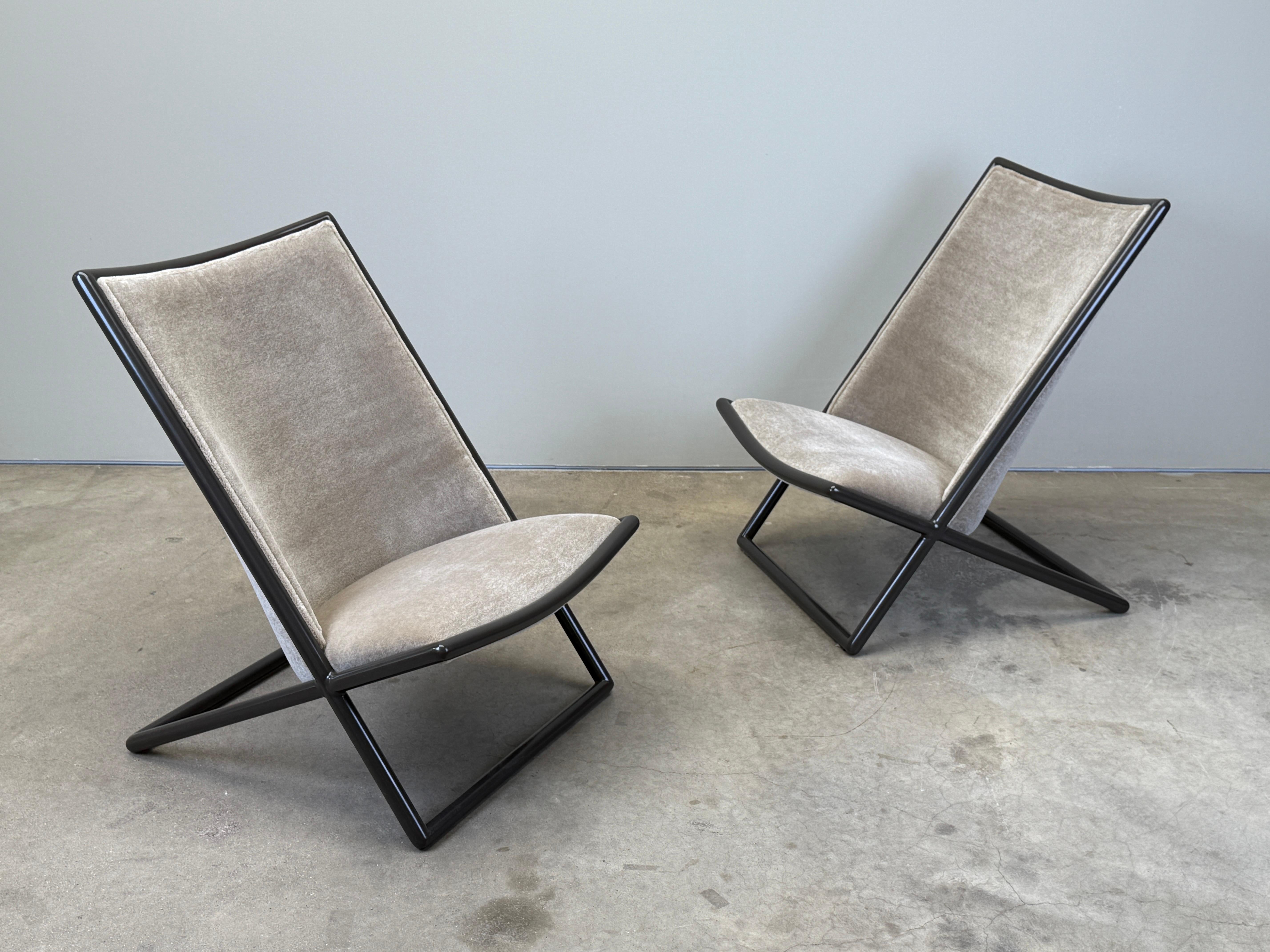 Mohair Paire de chaises ciseaux Ward Bennett en mohair en vente