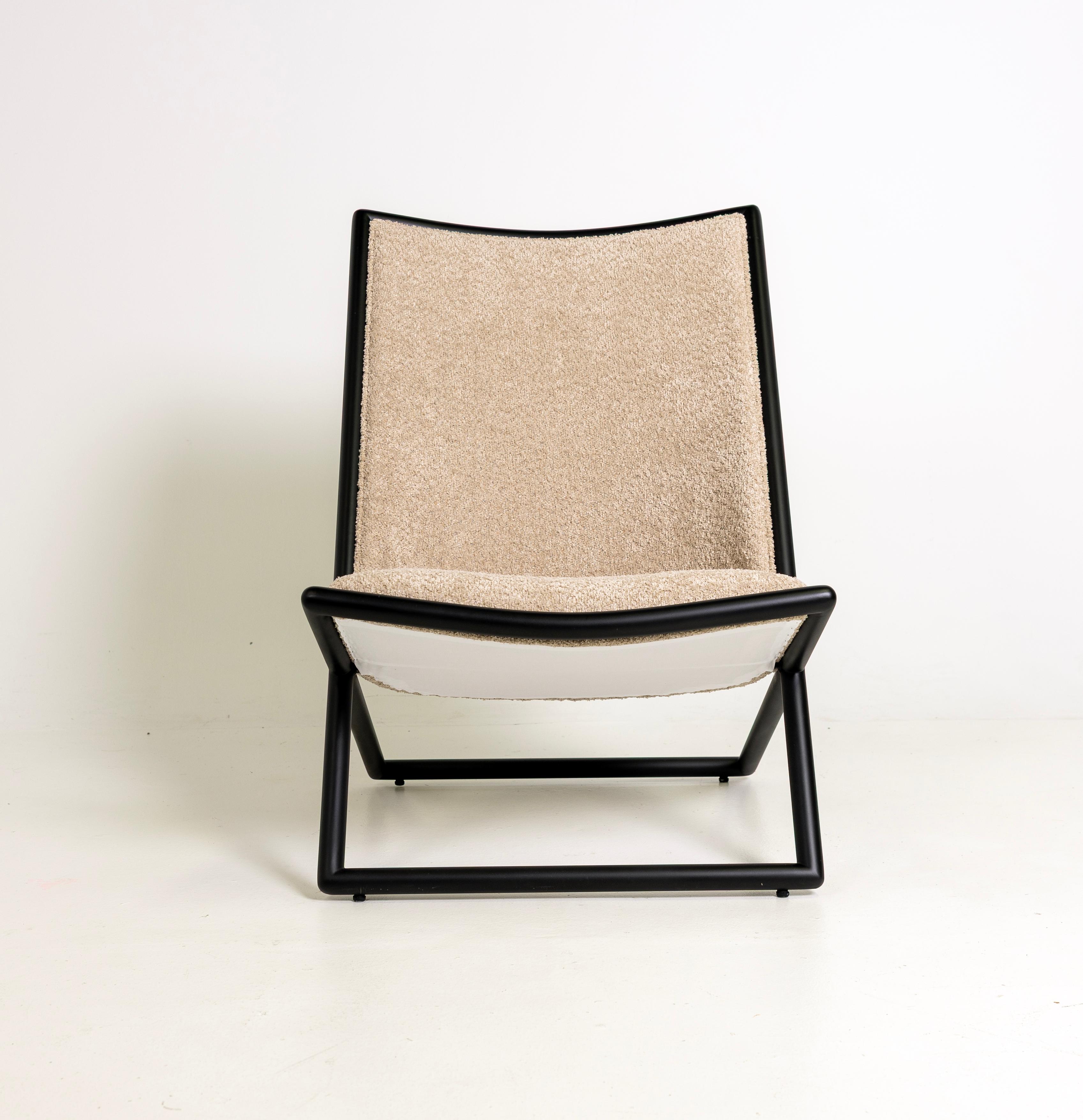 Moderne Paire de chaises longues Scissor de Ward Bennett, Geiger, noires, Boucle en vente