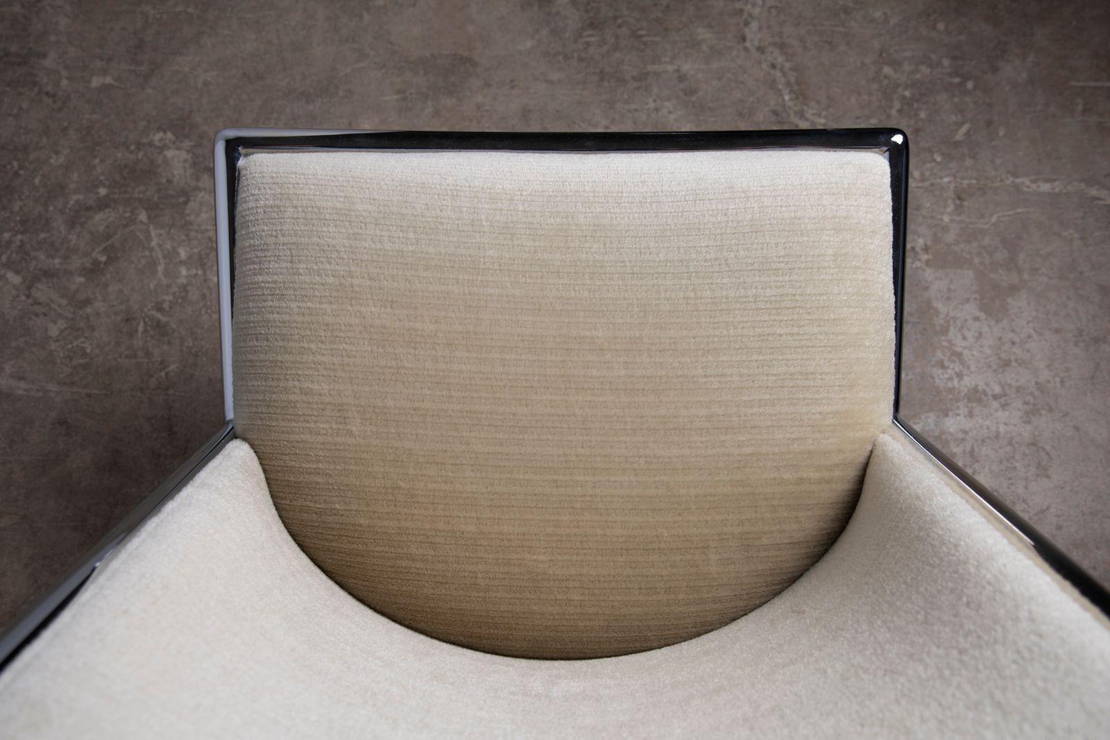 Pair of Ward Bennett Scissor Lounge Chairs in Chrome with Original Taupe Mohair in vendita 7