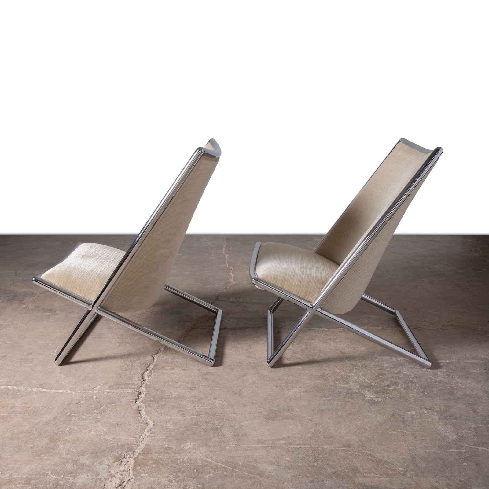 Pair of Ward Bennett Scissor Lounge Chairs in Chrome with Original Taupe Mohair in vendita 3