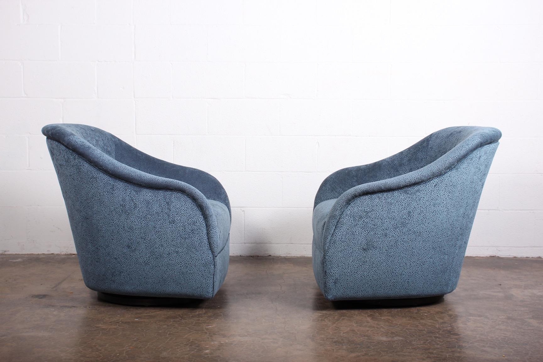 Pair of Ward Bennett Swivel Chairs In Good Condition In Dallas, TX