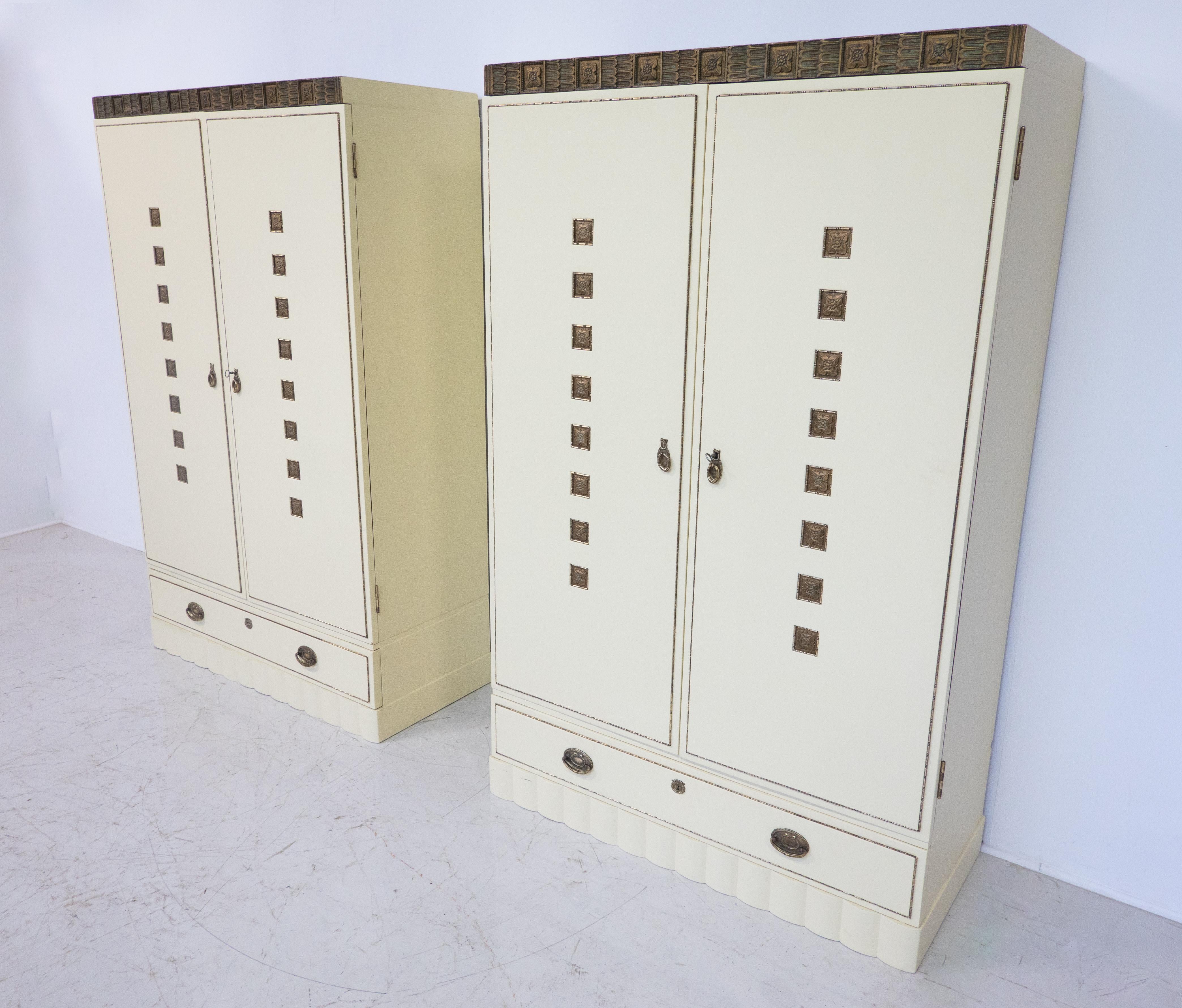 Pair of Wardrobes, Austro Hungarian,  Viennese secession style, 1900s In Good Condition For Sale In Brussels, BE