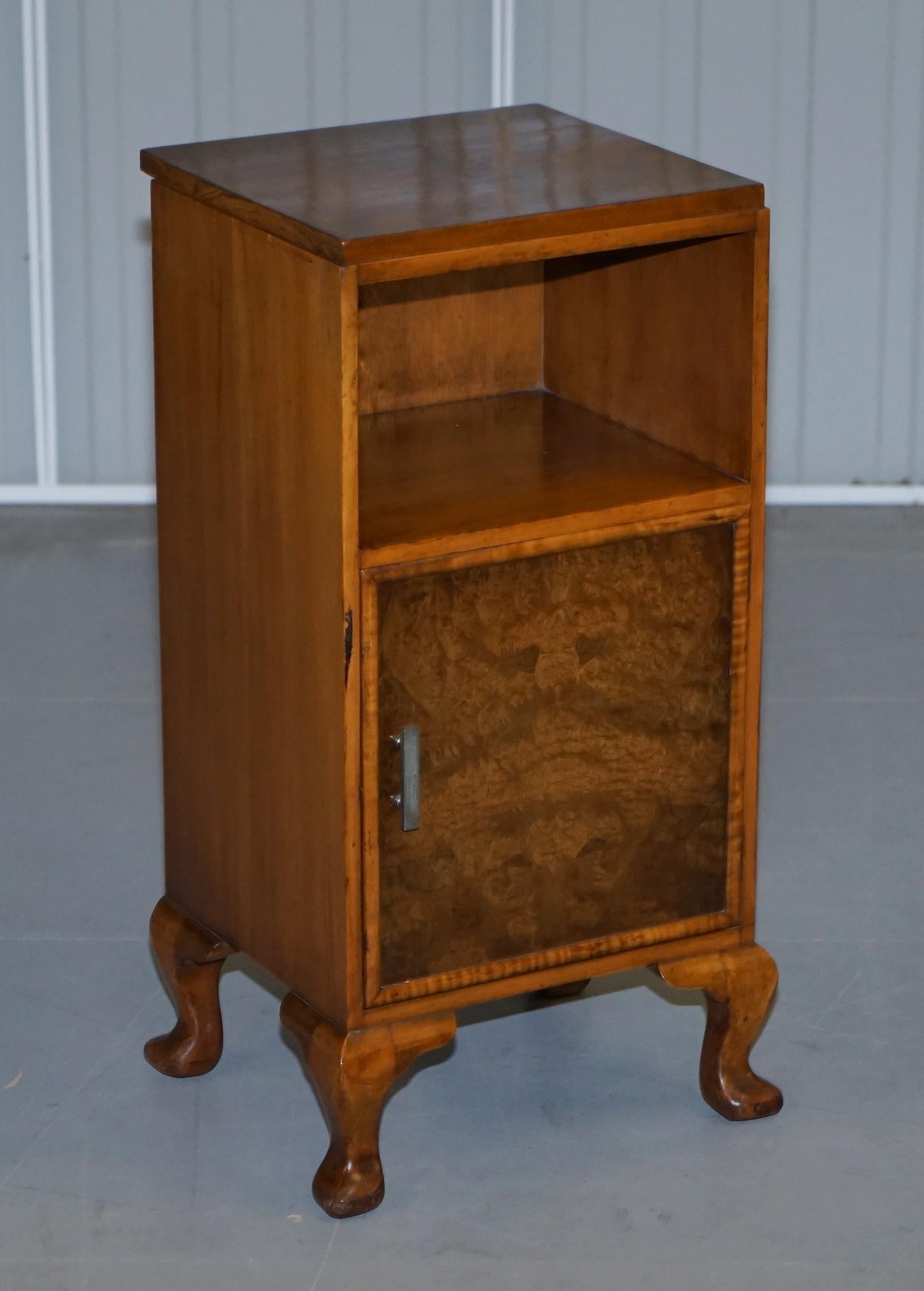 Pair of Waring & Gillow 1932 Burr Walnut Bedside Cupboards or Lamp Wine Tables For Sale 8