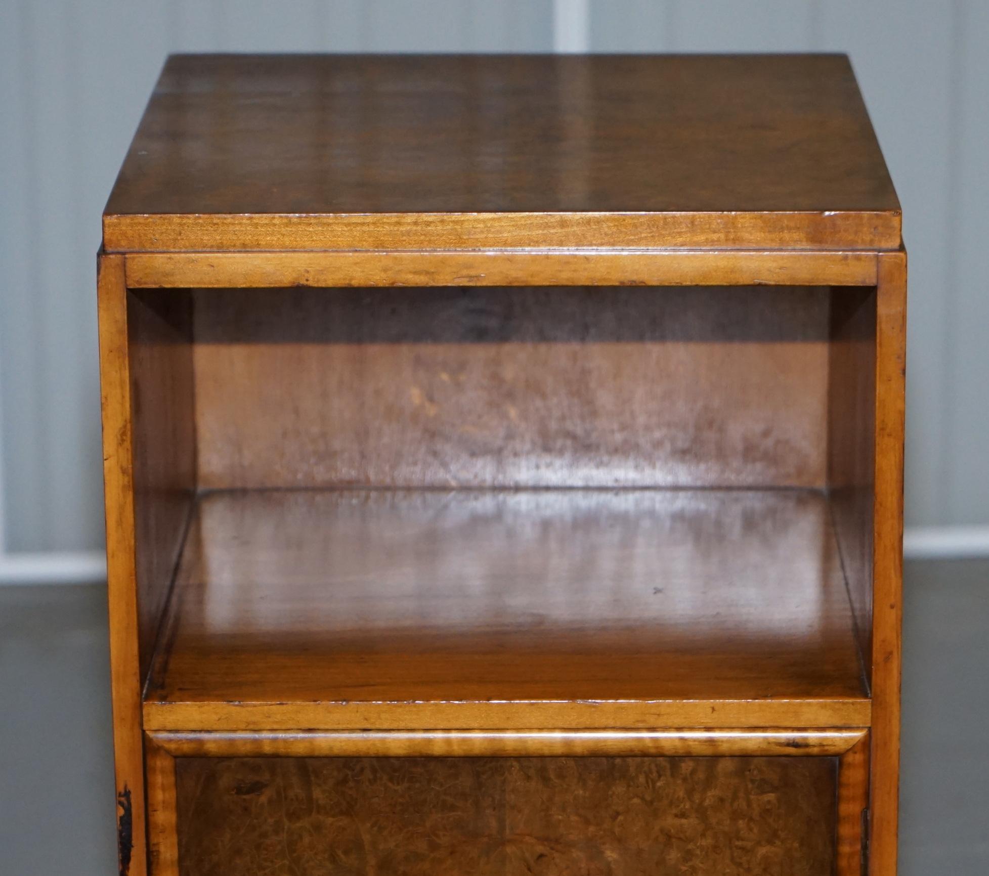 Pair of Waring & Gillow 1932 Burr Walnut Bedside Cupboards or Lamp Wine Tables For Sale 12