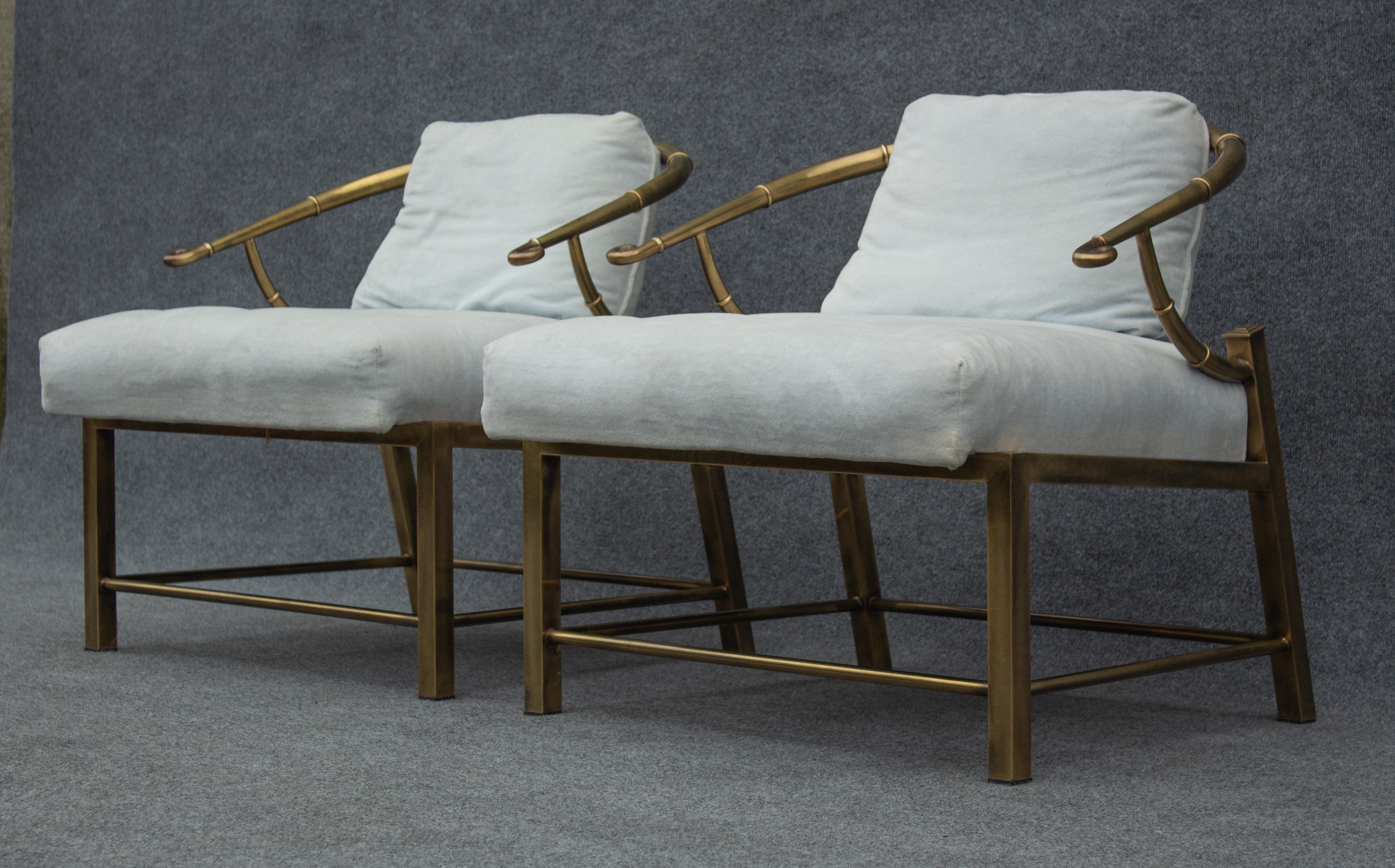 Late 20th Century Pair of Warren Lloyd for Mastercraft Brass & White Fabric Empress Lounge Chairs For Sale