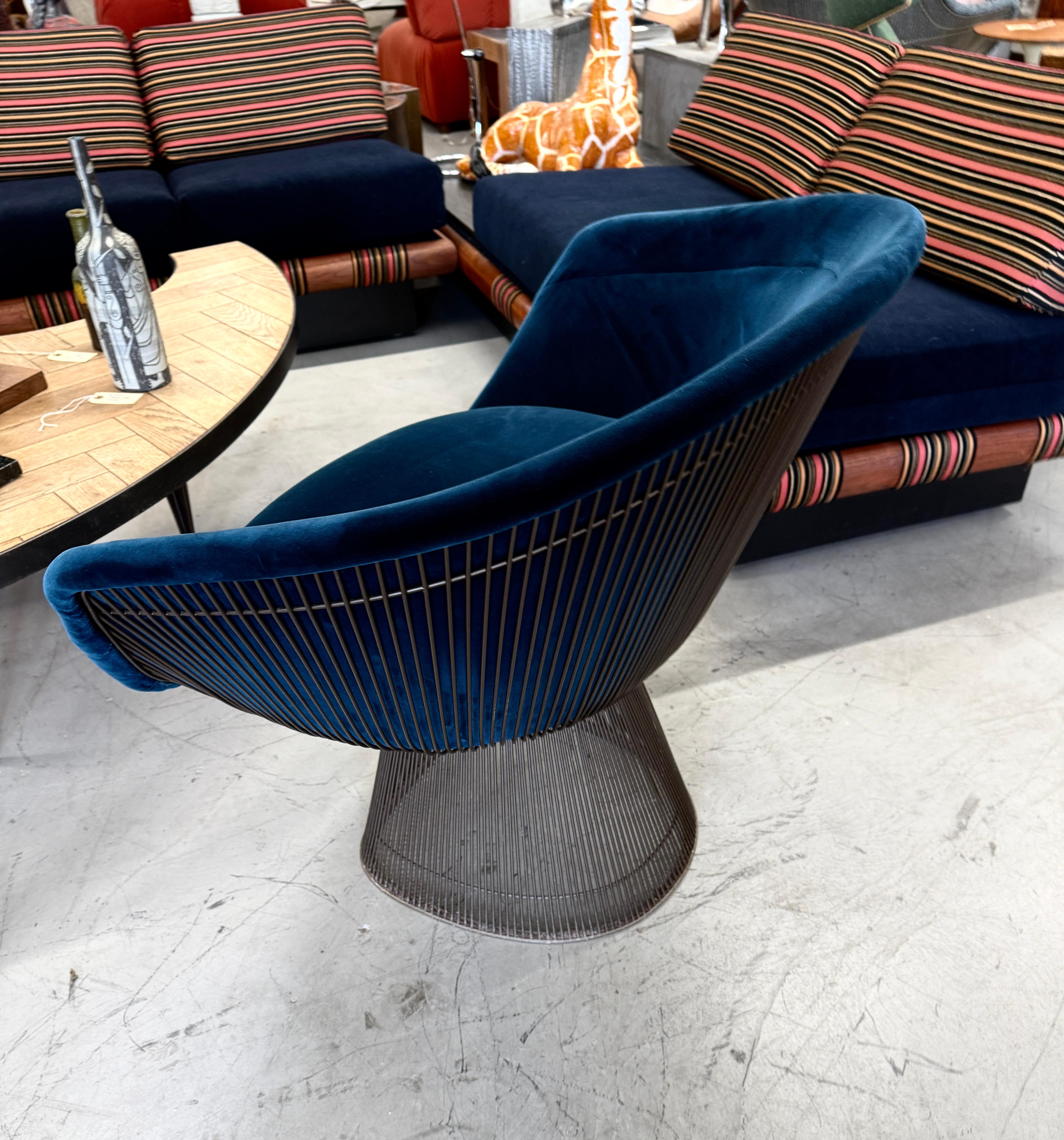 Paar Warren Platner-Loungesessel mit Bronze-Finish im Angebot 8
