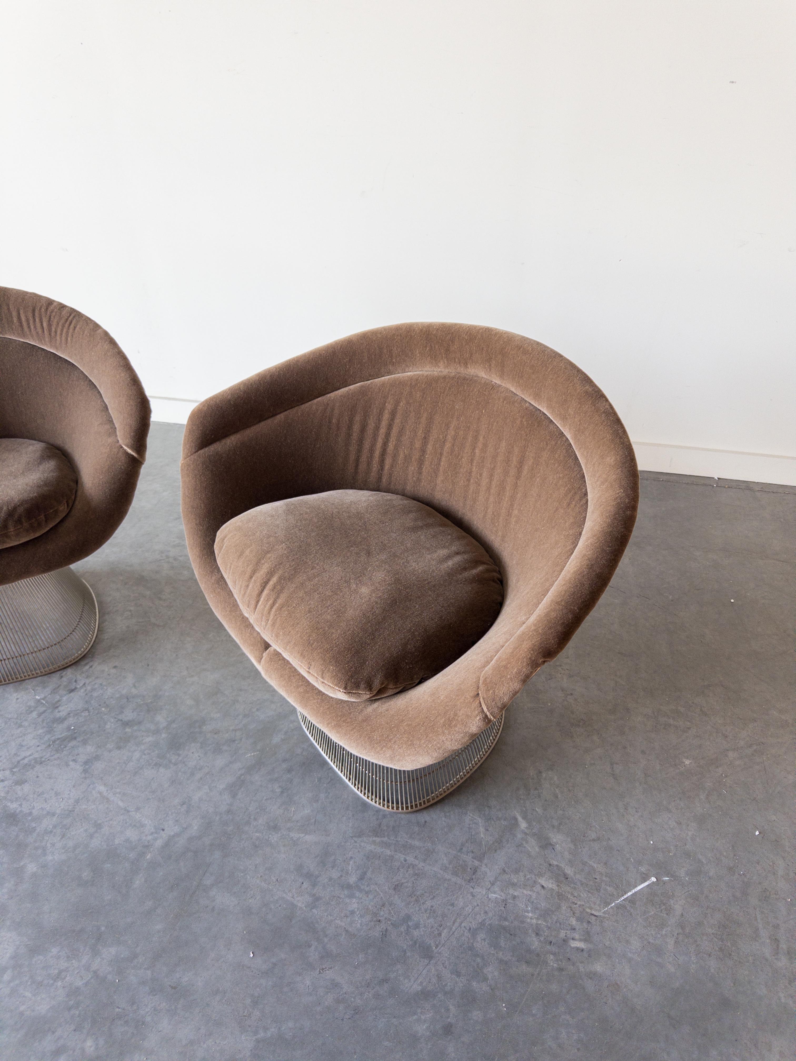 Mid-Century Modern Pair of Warren Platner Lounge Chairs for Knoll International, 1980s For Sale