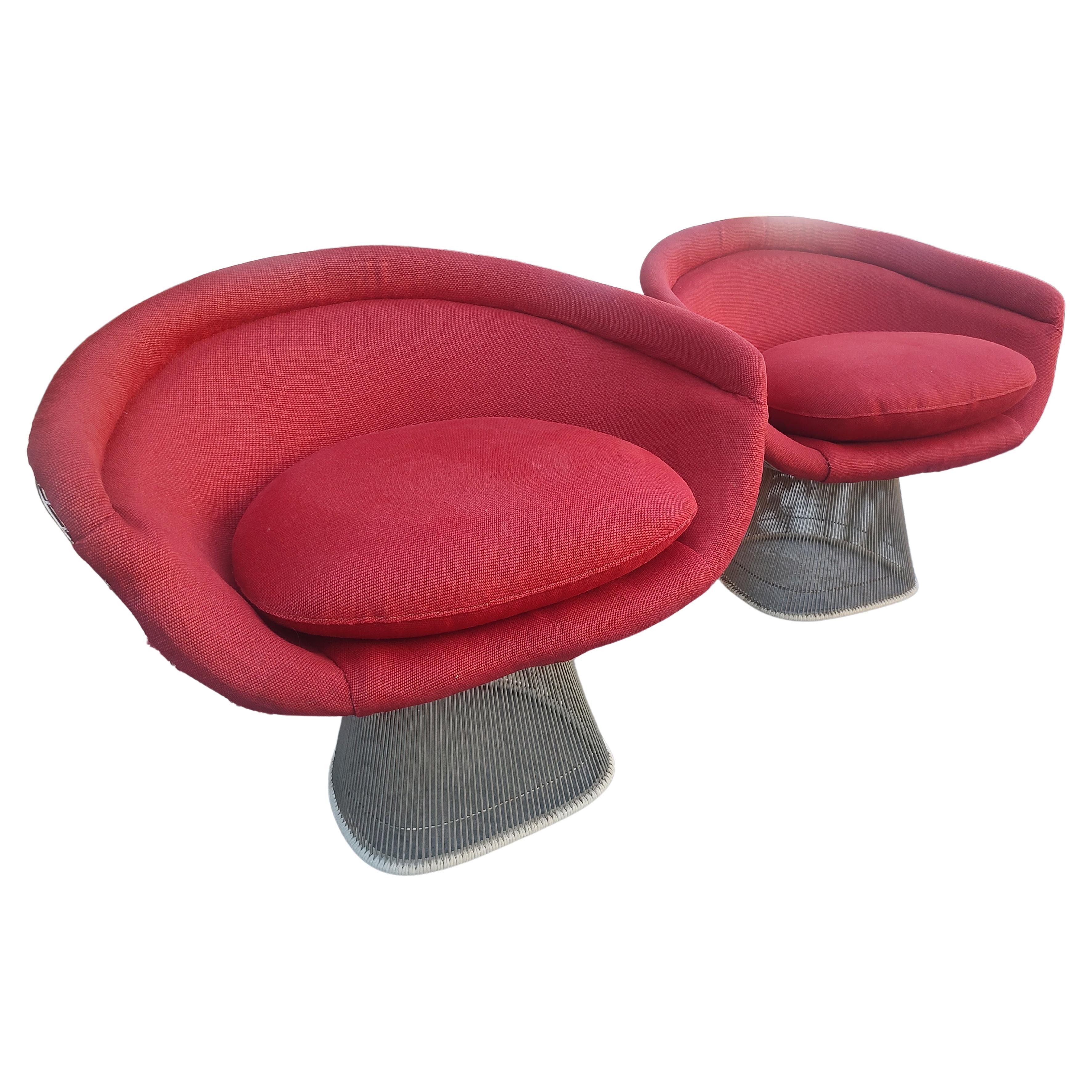 Fantastic pair of Mid Century Modern Sculptural Lounge Chairs by Warren Platner for Knoll International. C1965 chairs which have a table pictured but not included and am ottoman also not included but in other listings separately. This pair of lounge