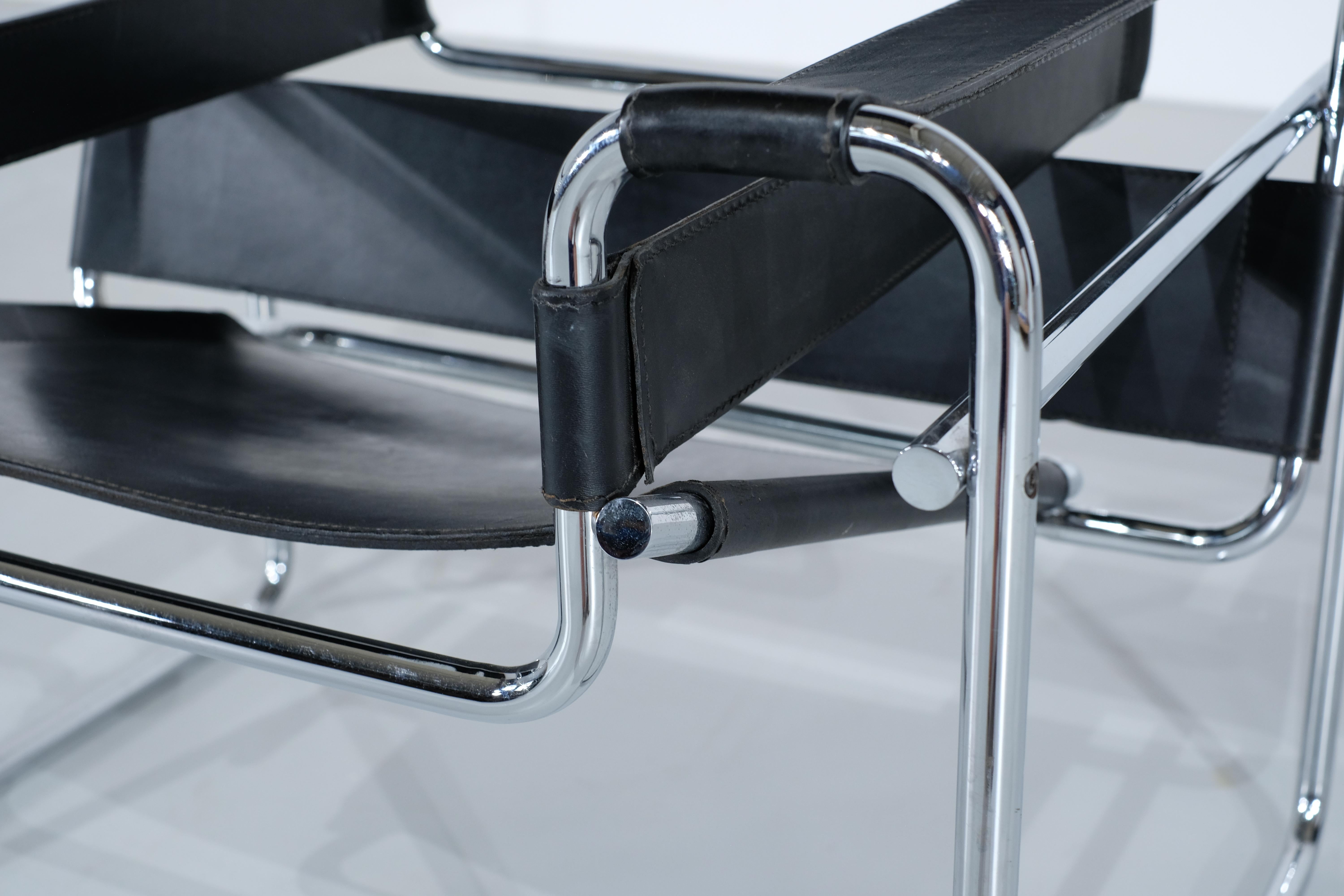 Paire de fauteuils Wassily par Marcel Breuer pour Knoll International - années 1990 en vente 2