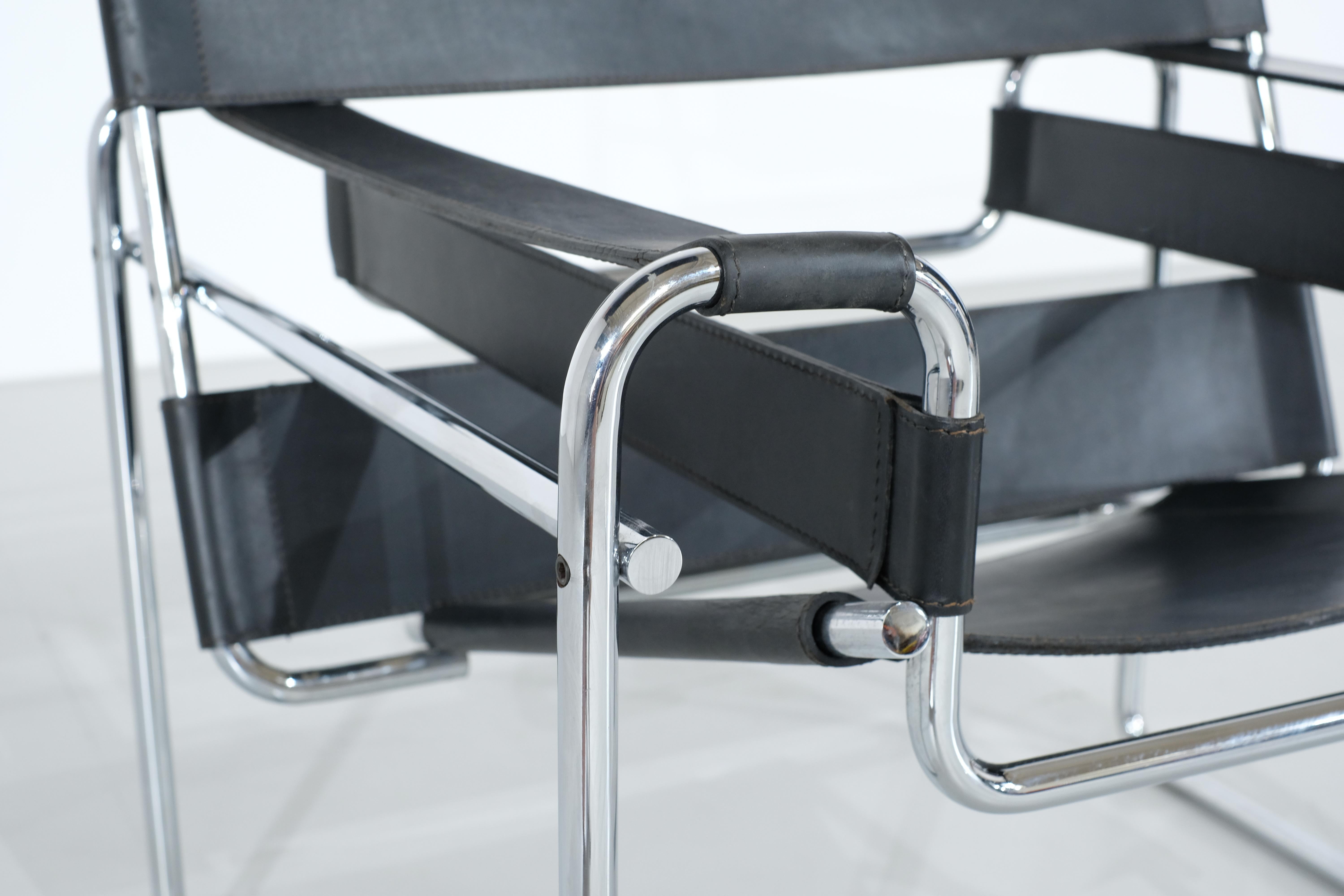 Paire de fauteuils Wassily par Marcel Breuer pour Knoll International - années 1990 en vente 2