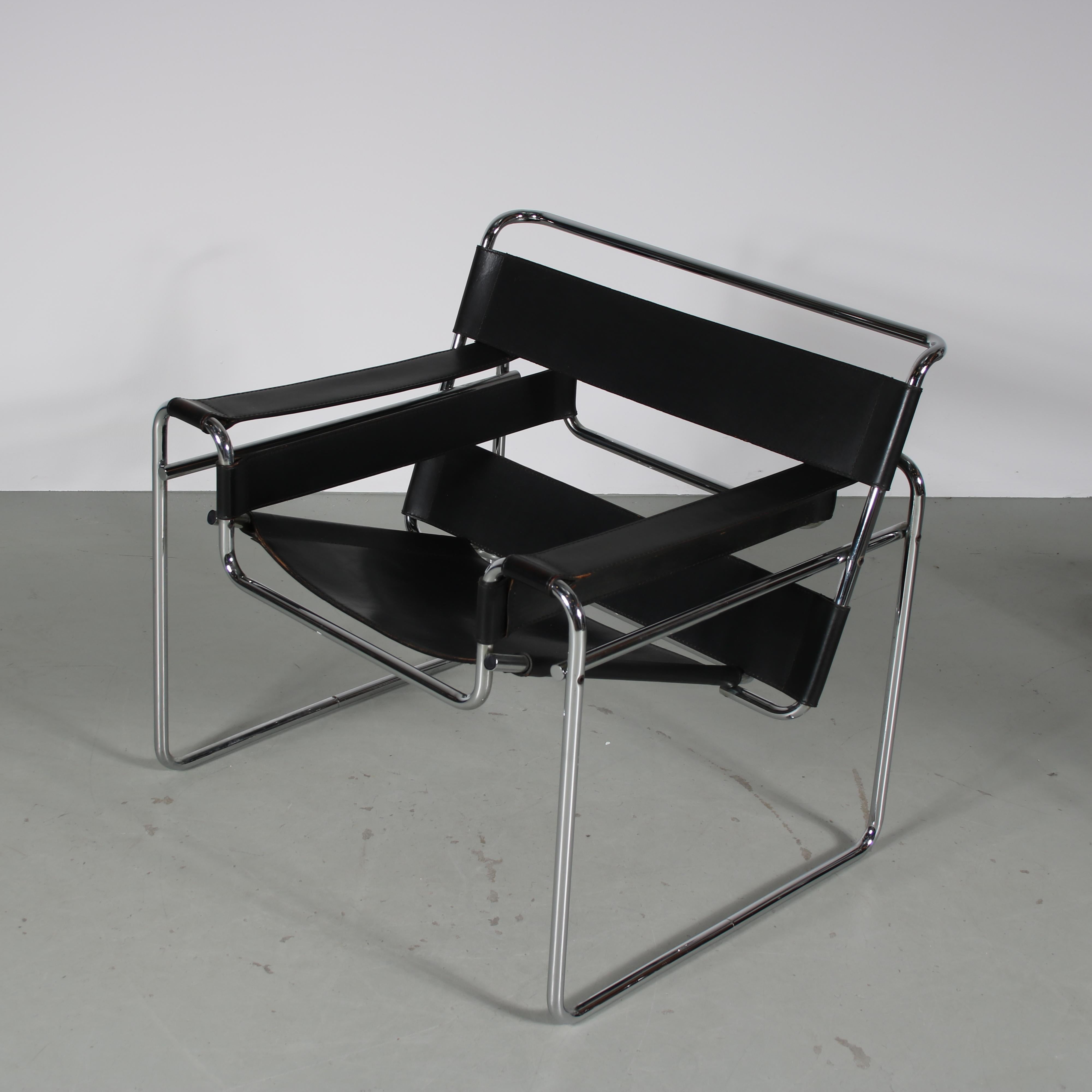 Mid-20th Century Pair of “Wassily” Chairs by Marcel Breuer for Gavina, Italy, 1960