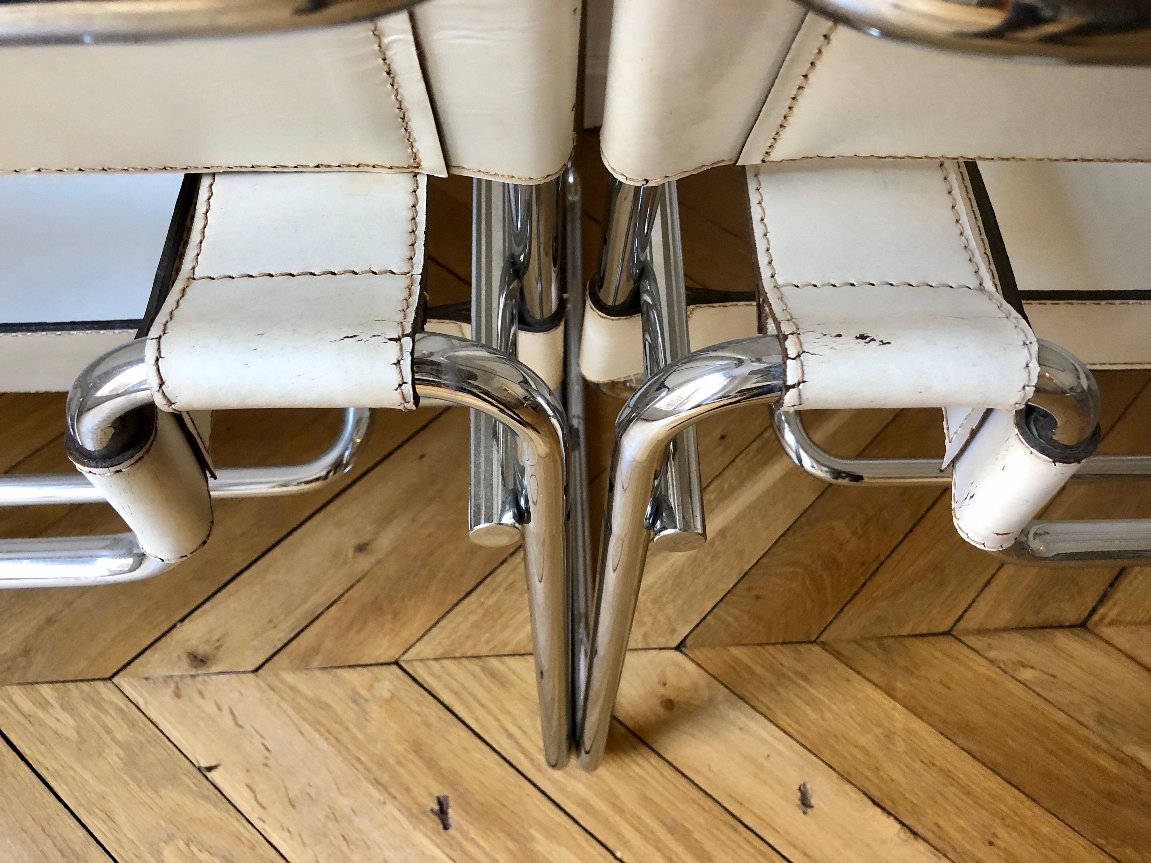 Paire de chaises longues Wassily en cuir blanc par Marcel Breuer:: Gavina:: vers 1962 en vente 12