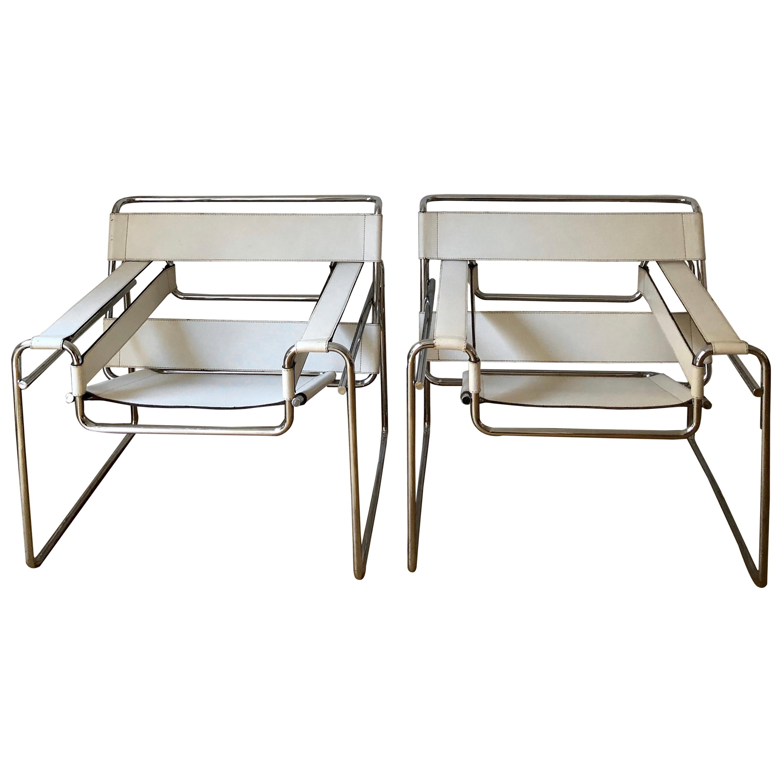 Pair of Wassily Lounge Chair White Leather by Marcel Breuer, Gavina, circa 1962