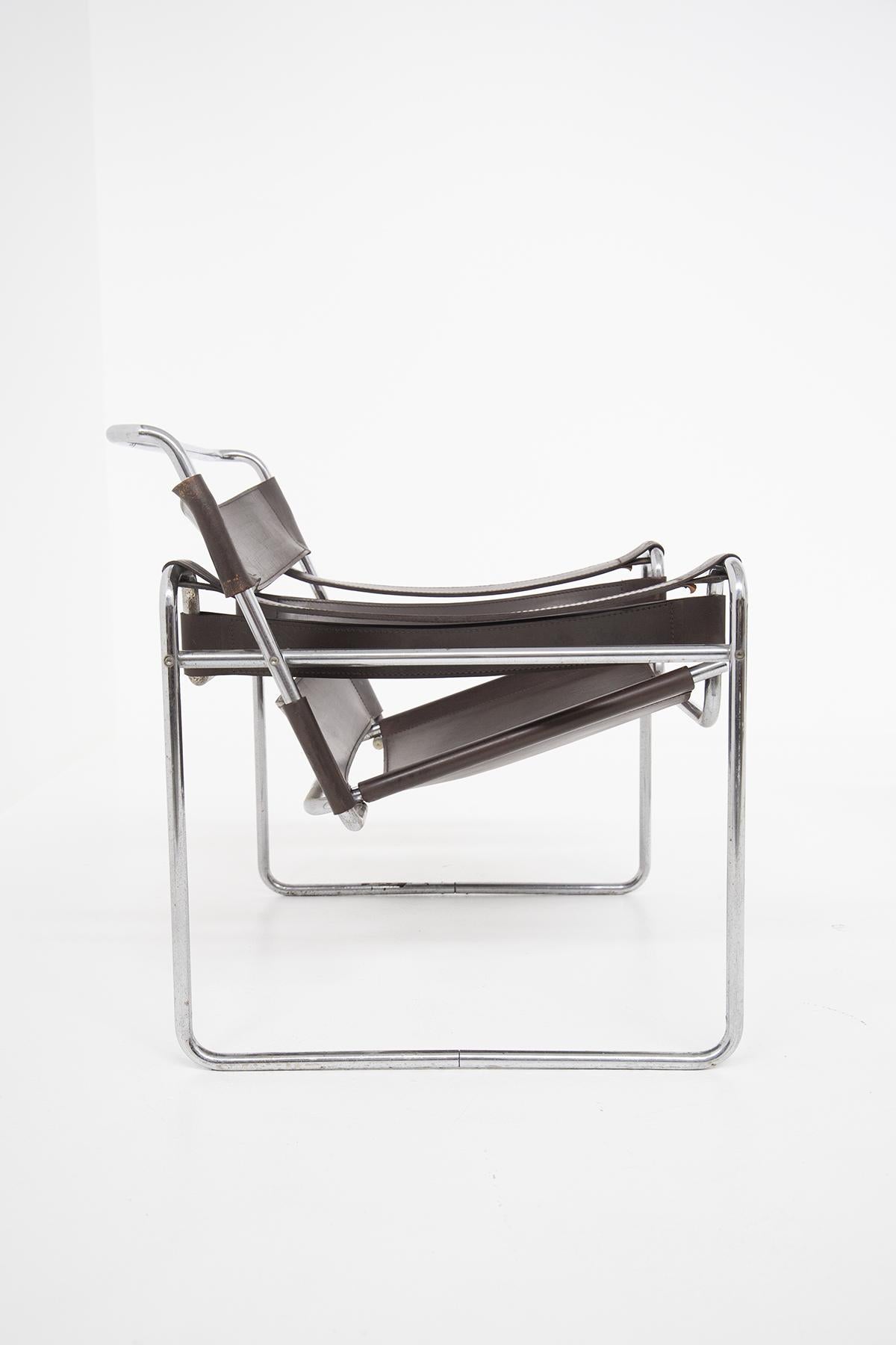 Pair of Wassily Model B3 Lounge Chairs by Marcel Breuer for Gavina, 1970s 4