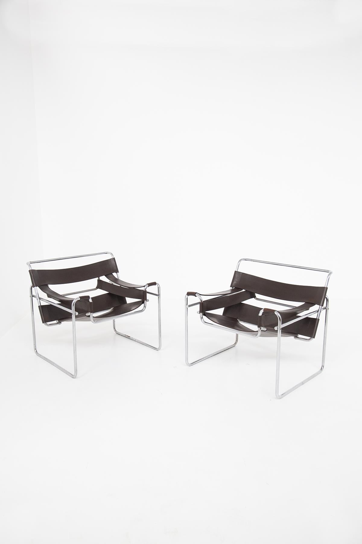 Pair of Wassily Model B3 Lounge Chairs by Marcel Breuer for Gavina, 1970s 6
