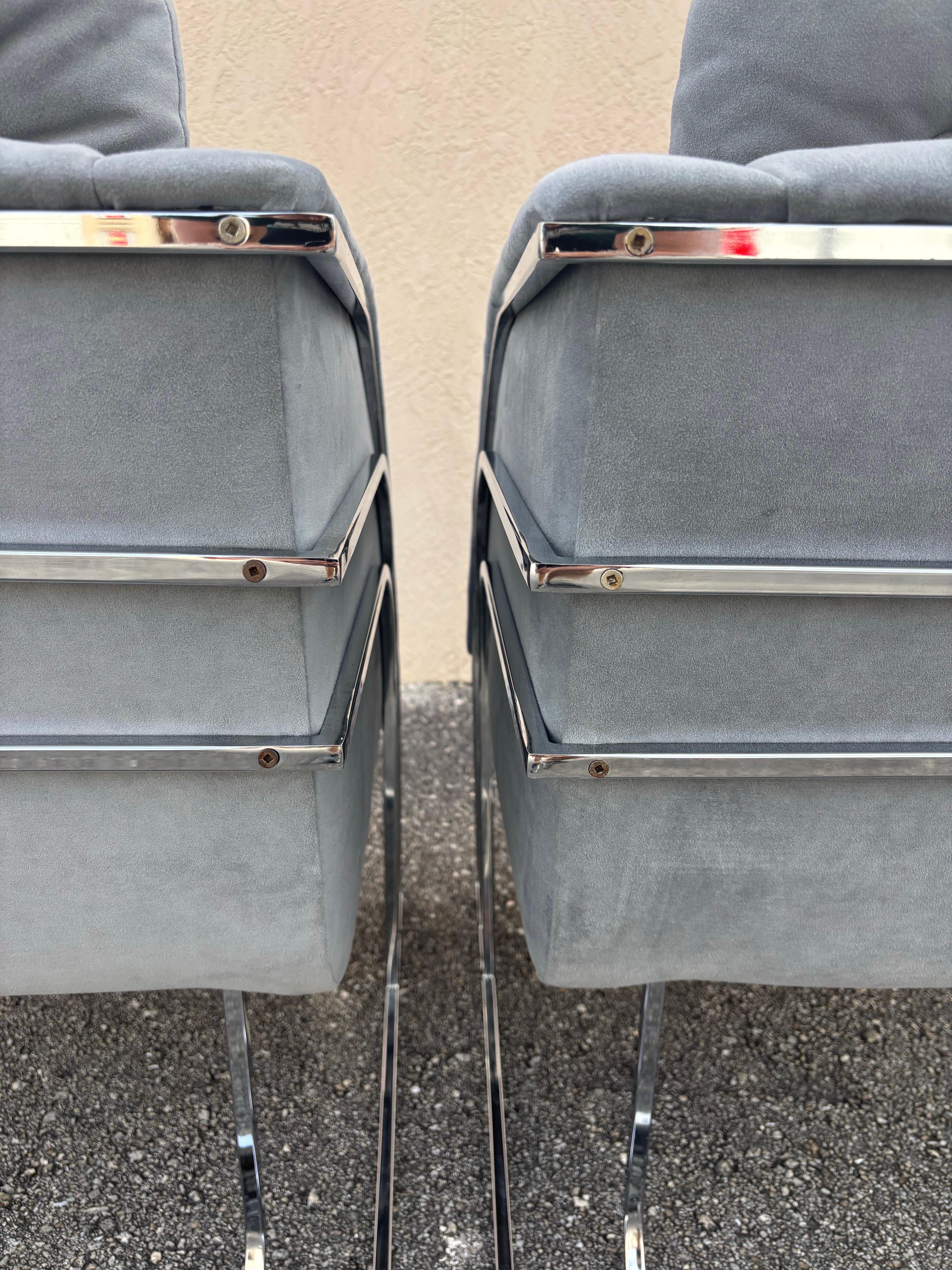 Paire de chaises longues en chrome avec cascade, George Mergenov pour Weiman/Warren Lloyd Bon état - En vente à Boynton Beach, FL