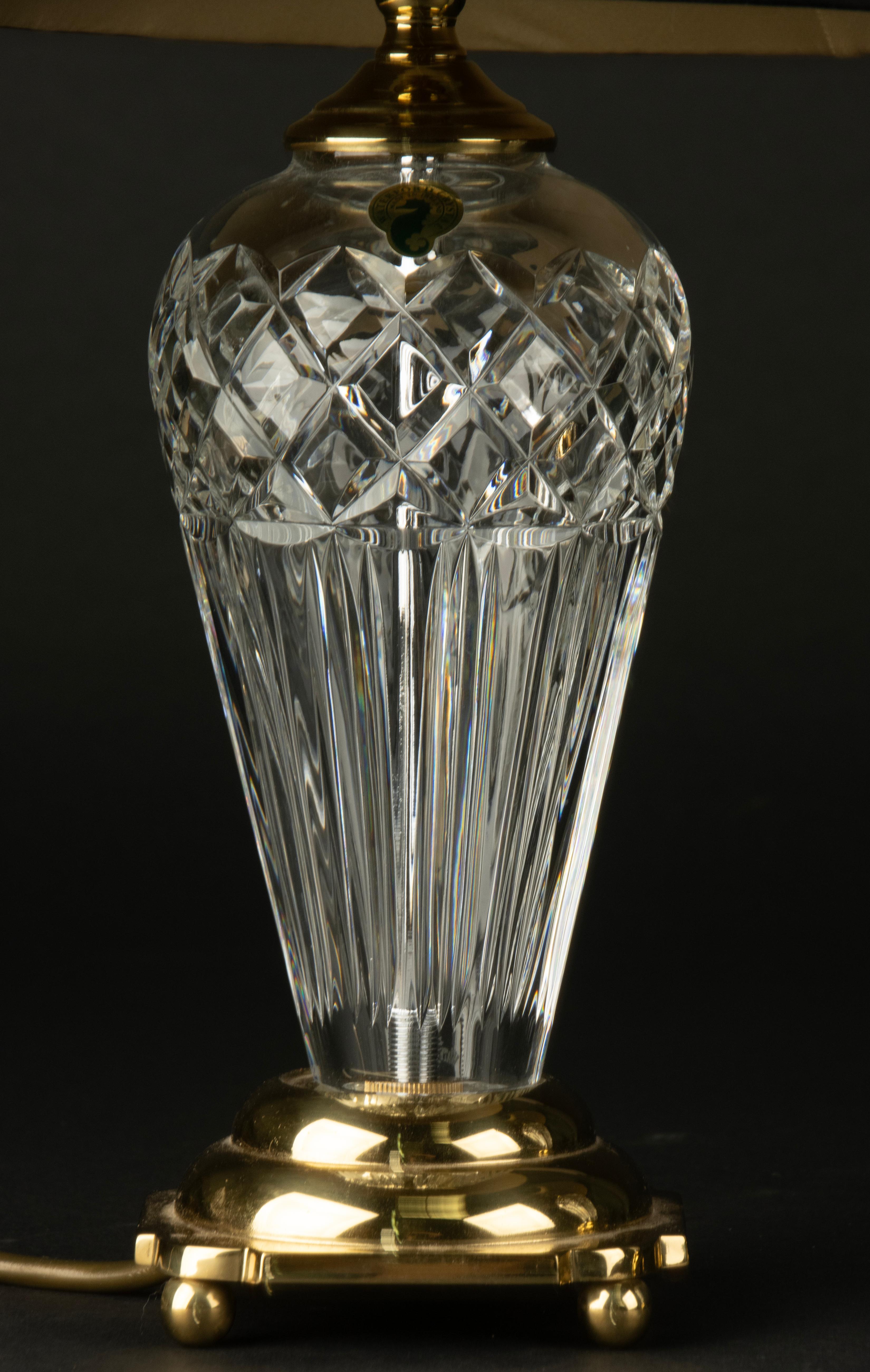 Coppia di lampade da tavolo in Waterford Crystal con paralumi, anni '90 - Model No. in vendita 6