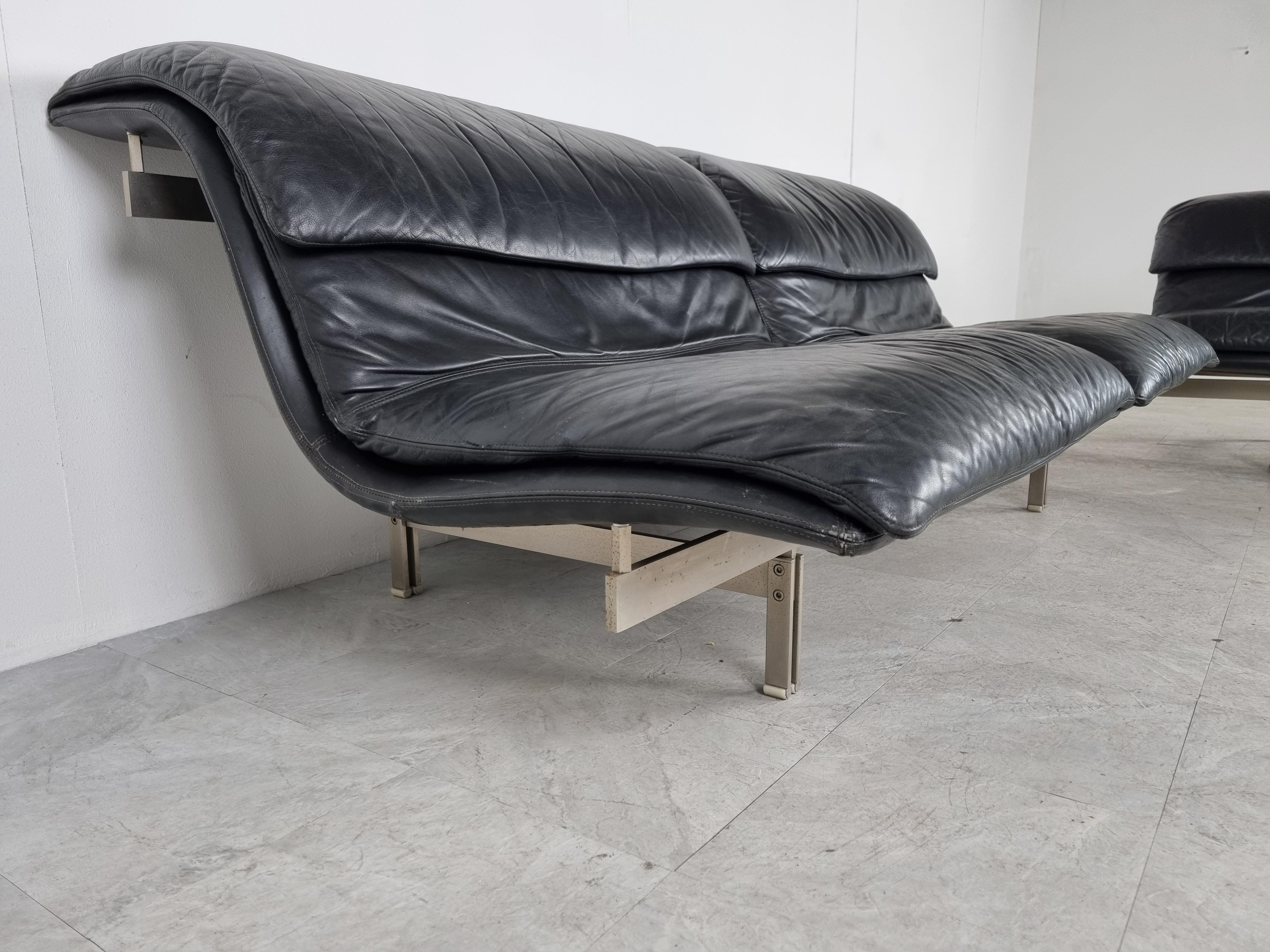 Steel Pair of Wave Sofas by Giovanni Offredi for Saporiti, 1970s