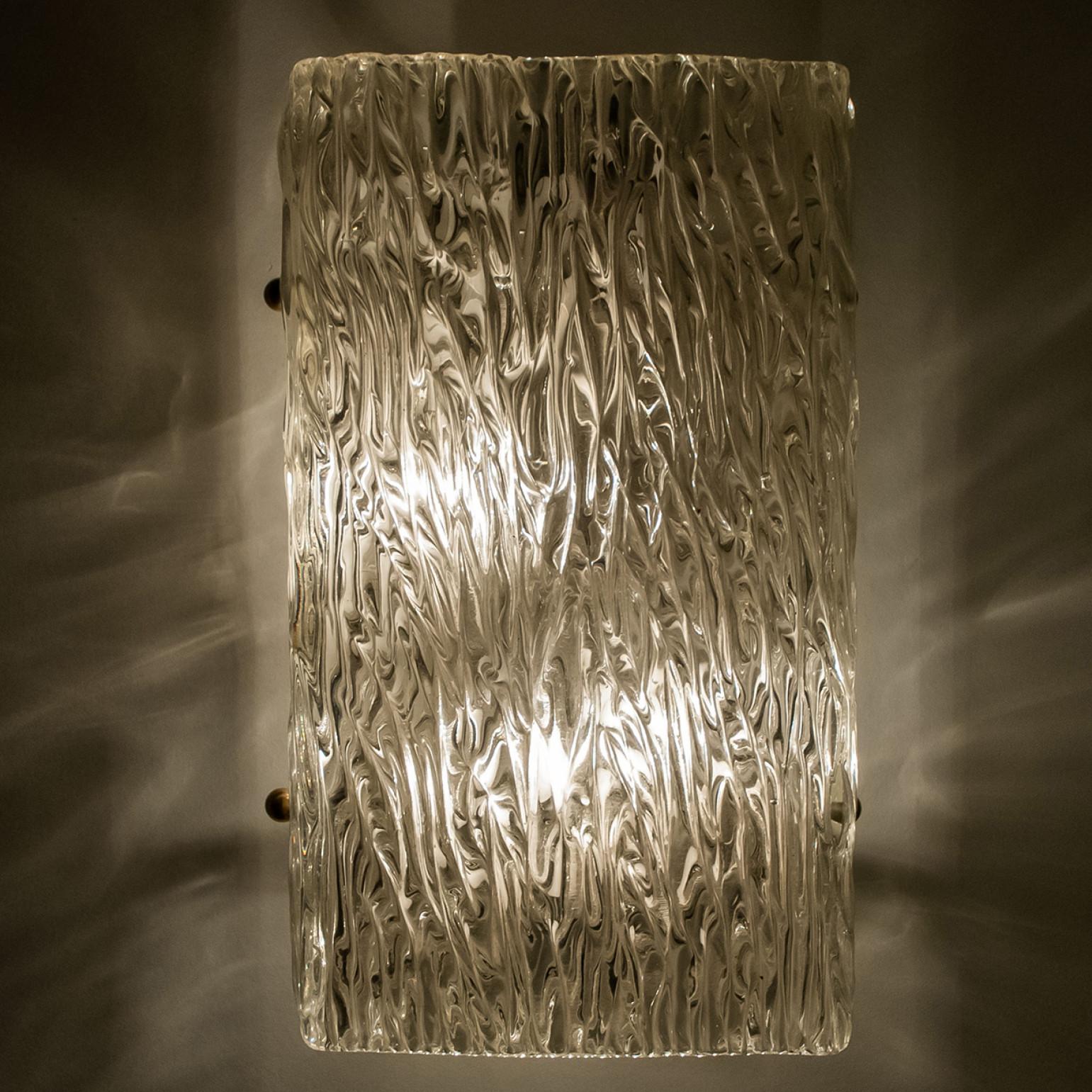 Mid-Century Modern Pair of Wave Textured Glass Gold Wall Lights Kalmar, 1970s For Sale