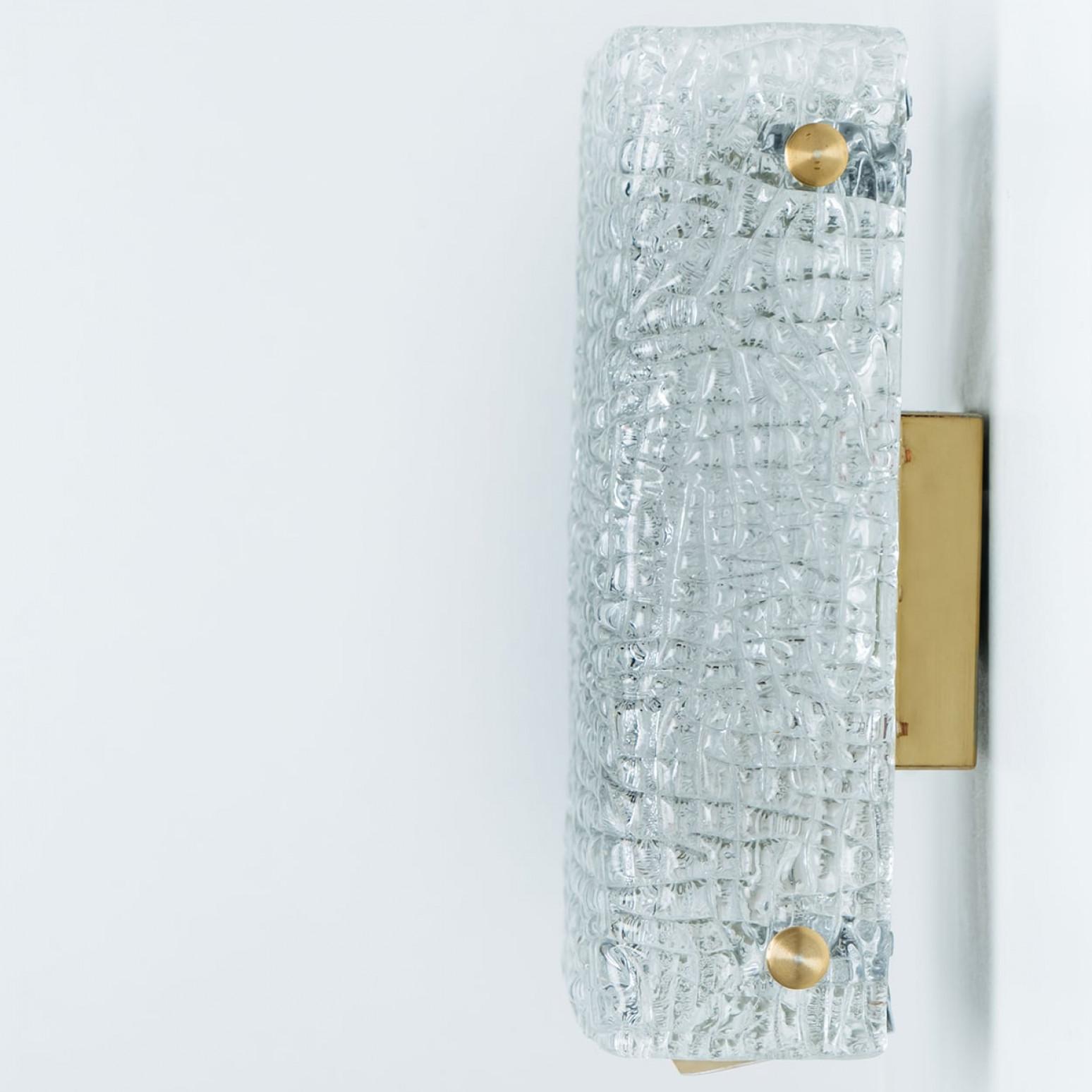 Mid-Century Modern Pair of Waved Glass Gold Wall Lights Kalmar, 1970s For Sale