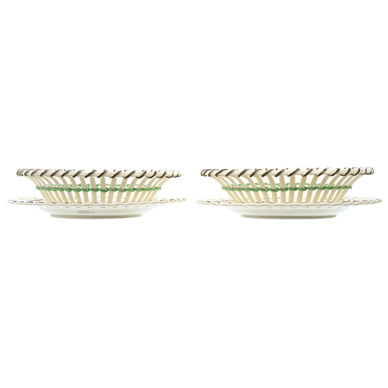 Paire de paniers et sous-assiettes Wedgwood en châtaignier crème en vente 4