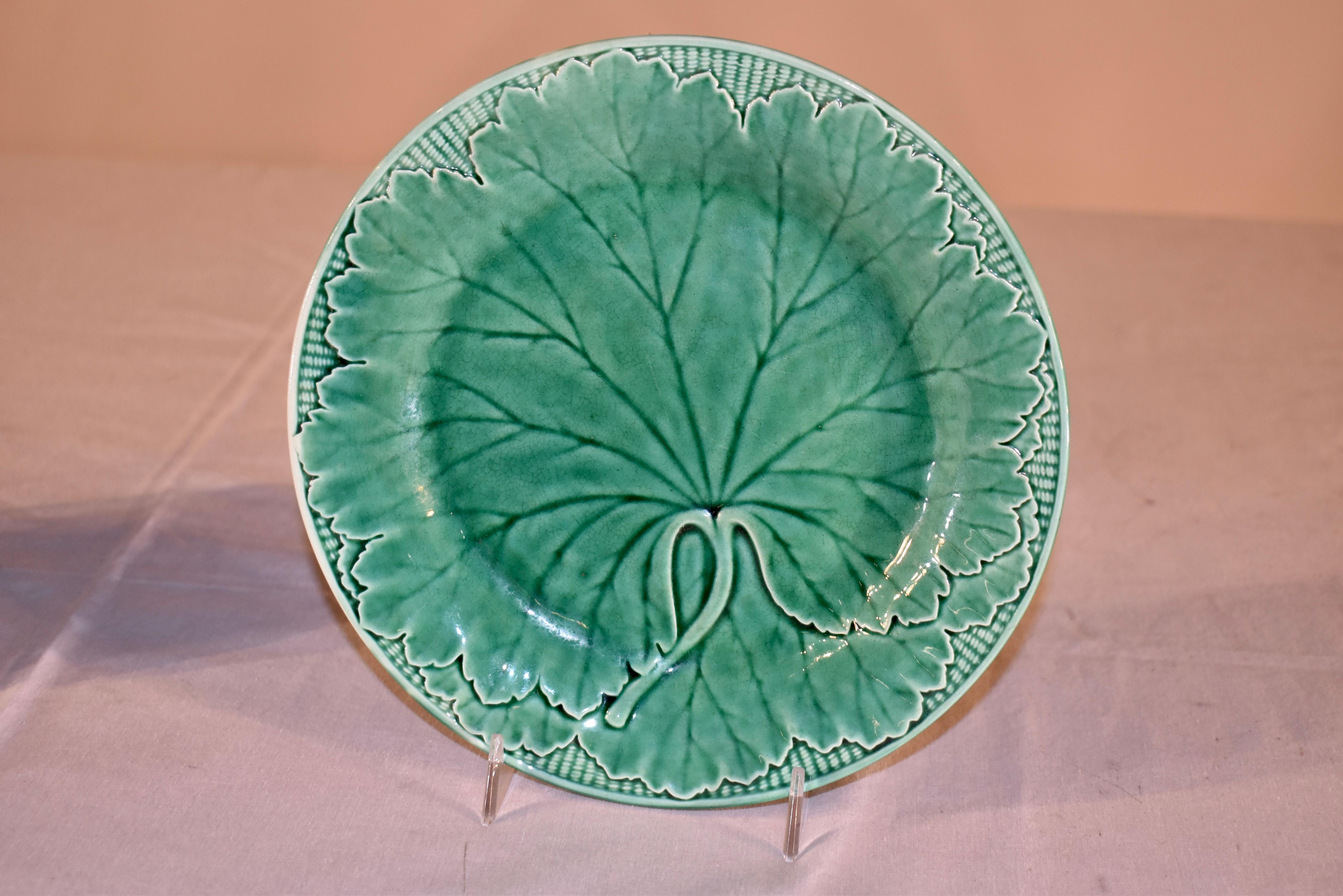Paar Wedgwood-Majolika-Teller aus Majolika, um 1924 im Zustand „Gut“ in High Point, NC
