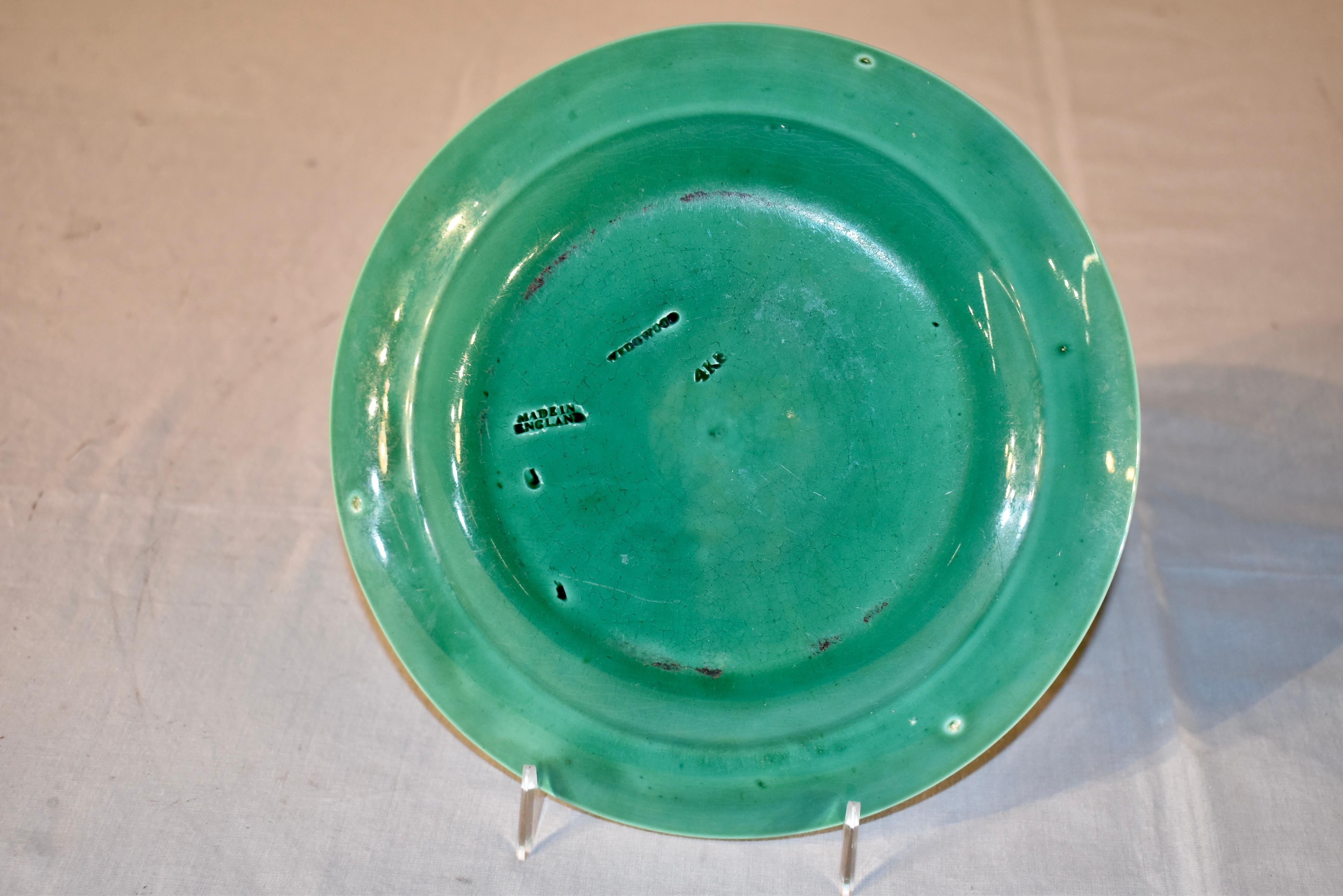 Paar Wedgwood-Majolika-Teller aus Majolika, um 1924 (Frühes 20. Jahrhundert)