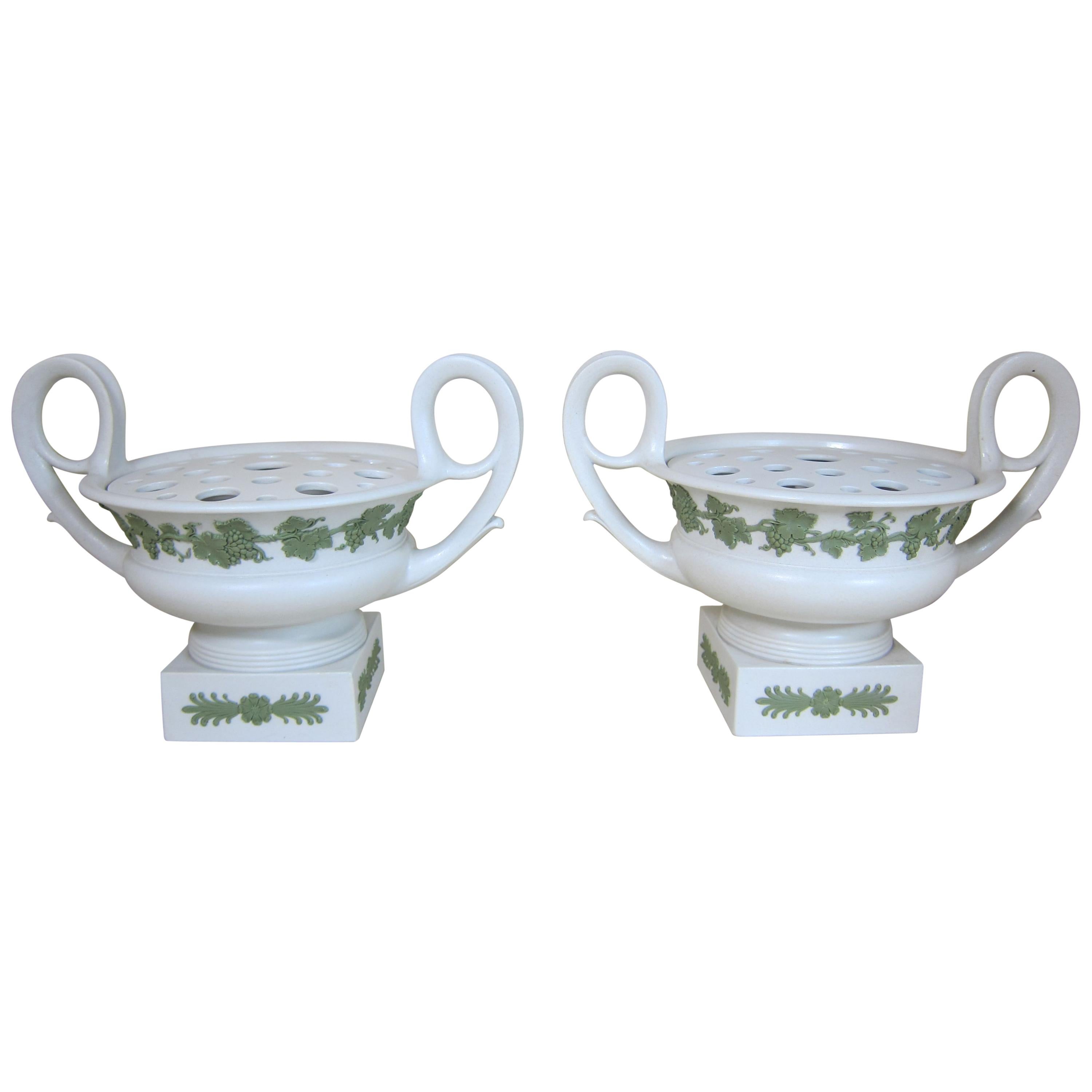 Pair of Wedgwood Stoneware 2 Handled Pot Pourri Vases with Lids and Liners For Sale