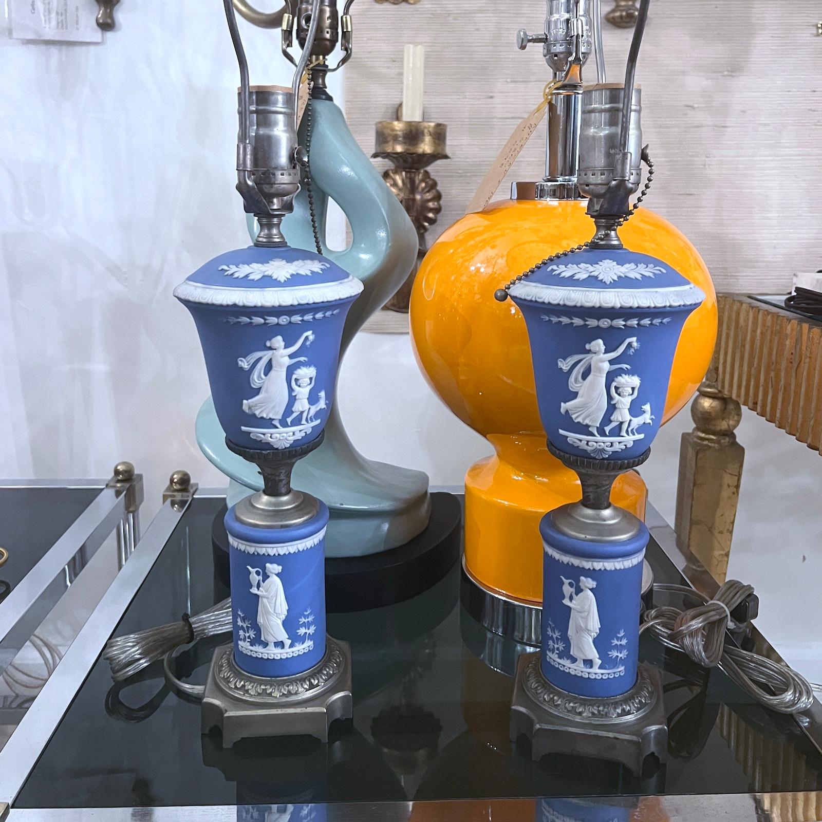 Paire de lampes de table Wedgwood Bon état - En vente à New York, NY