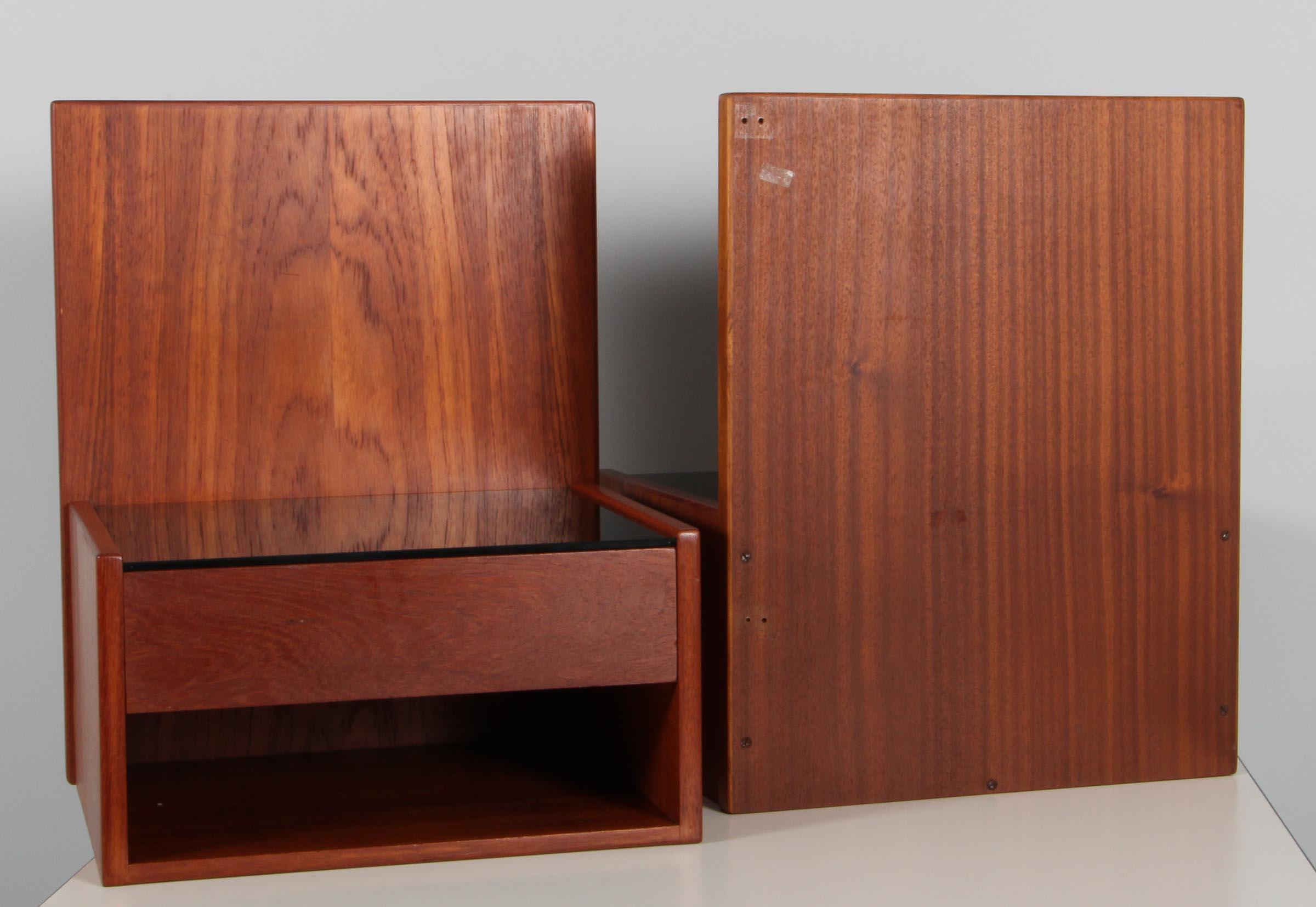 Pair of Wegner Nightstands, Teak, 1960s 1